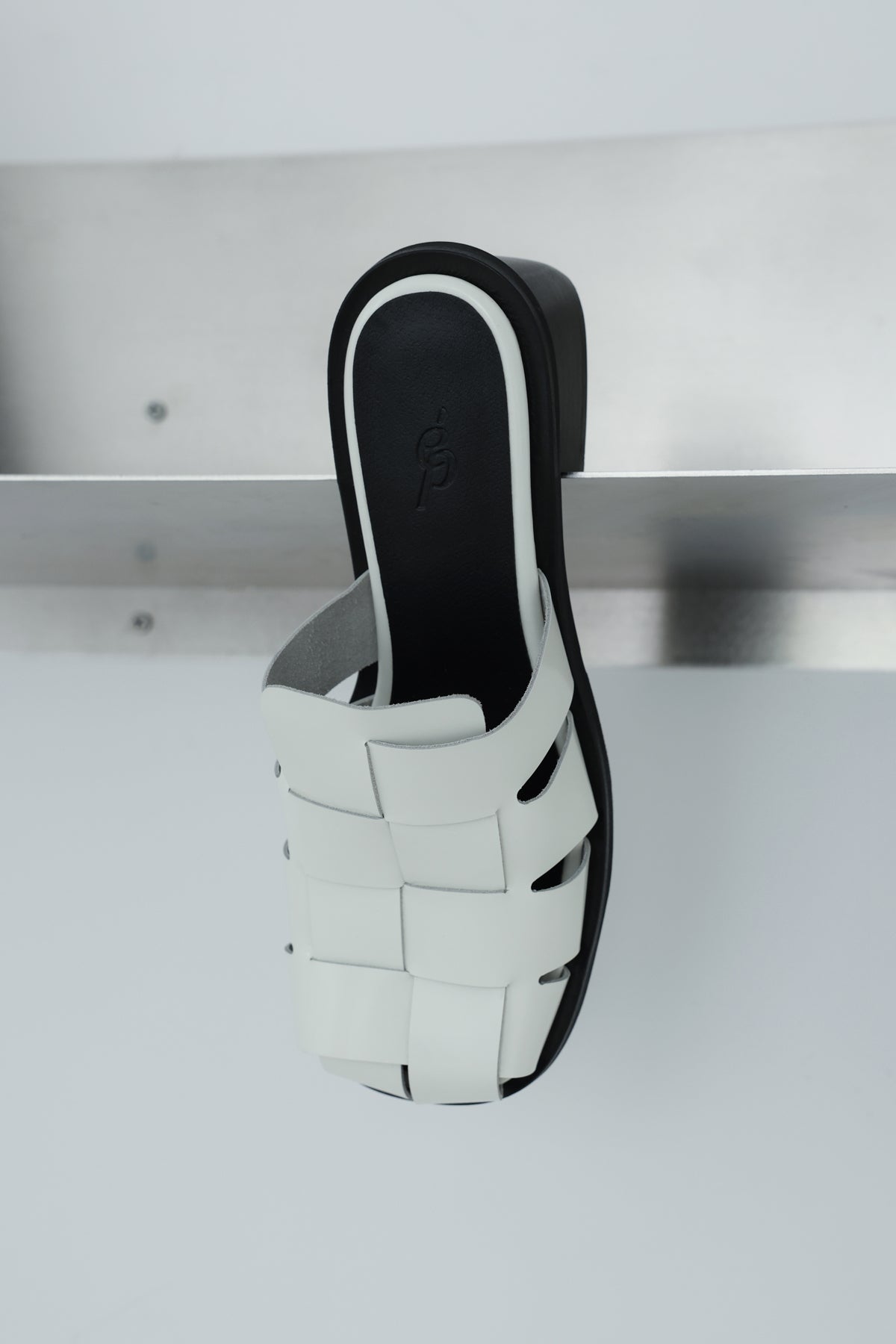 CUBE HEEL - IVORY