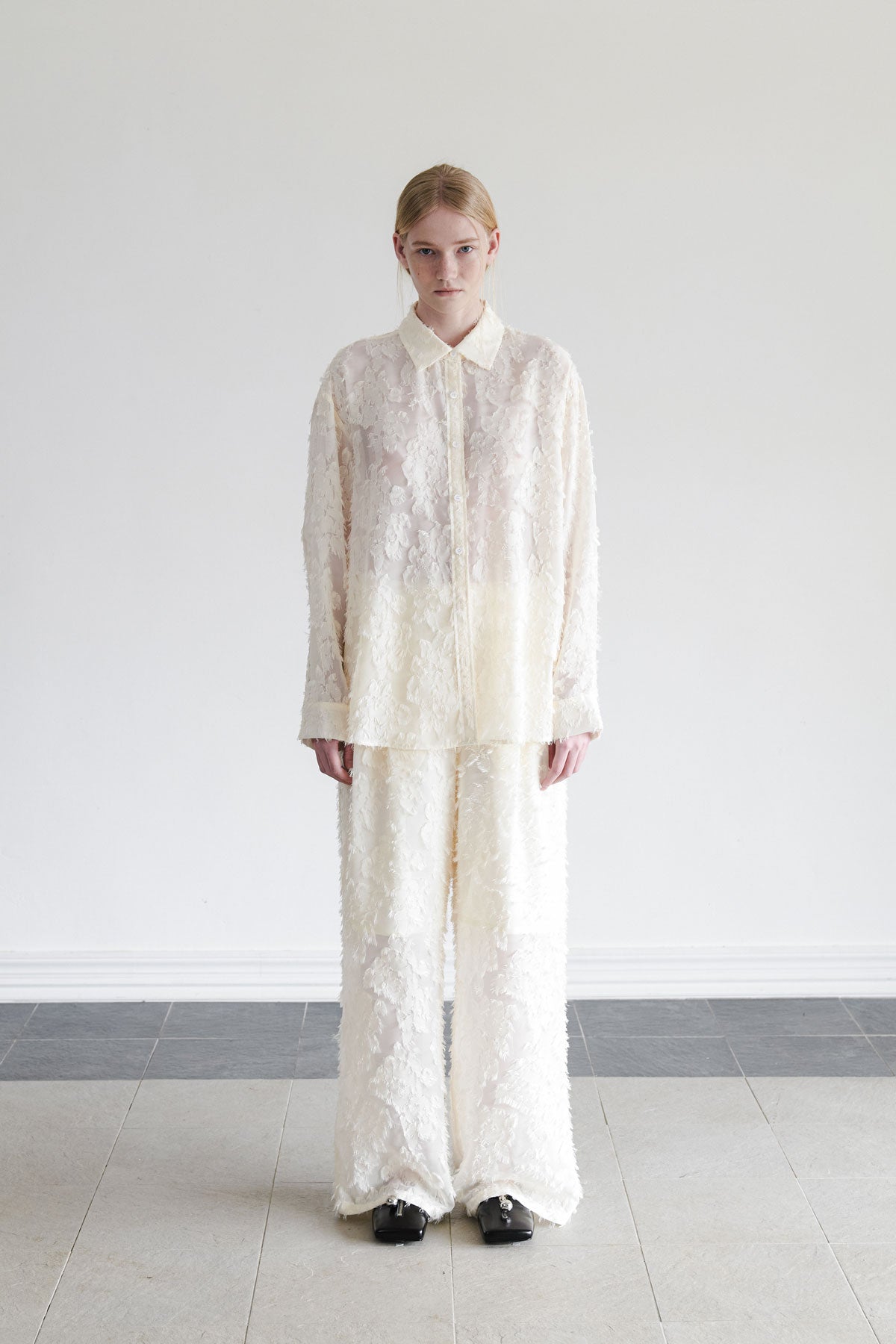 SHEER JACQUARD PANTS - CREAM