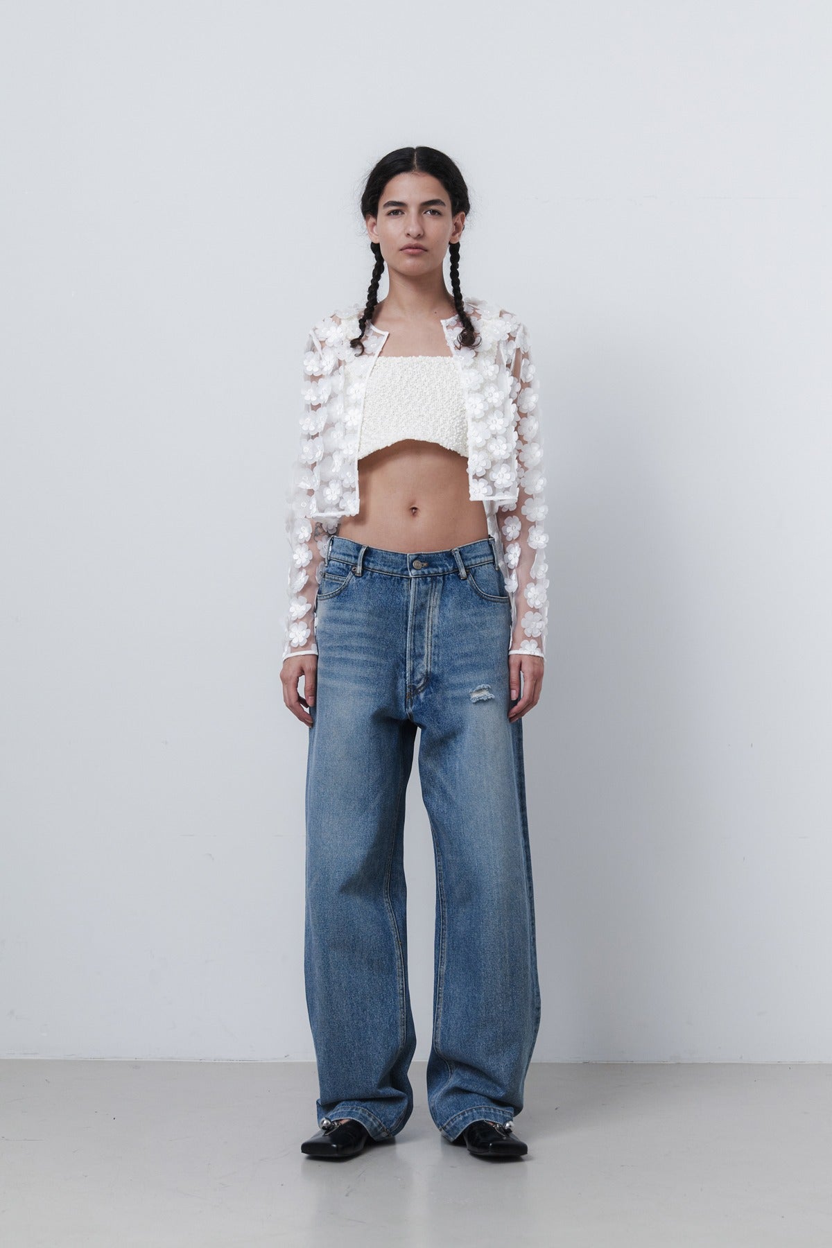 FLOWER CARDIGAN - WHITE