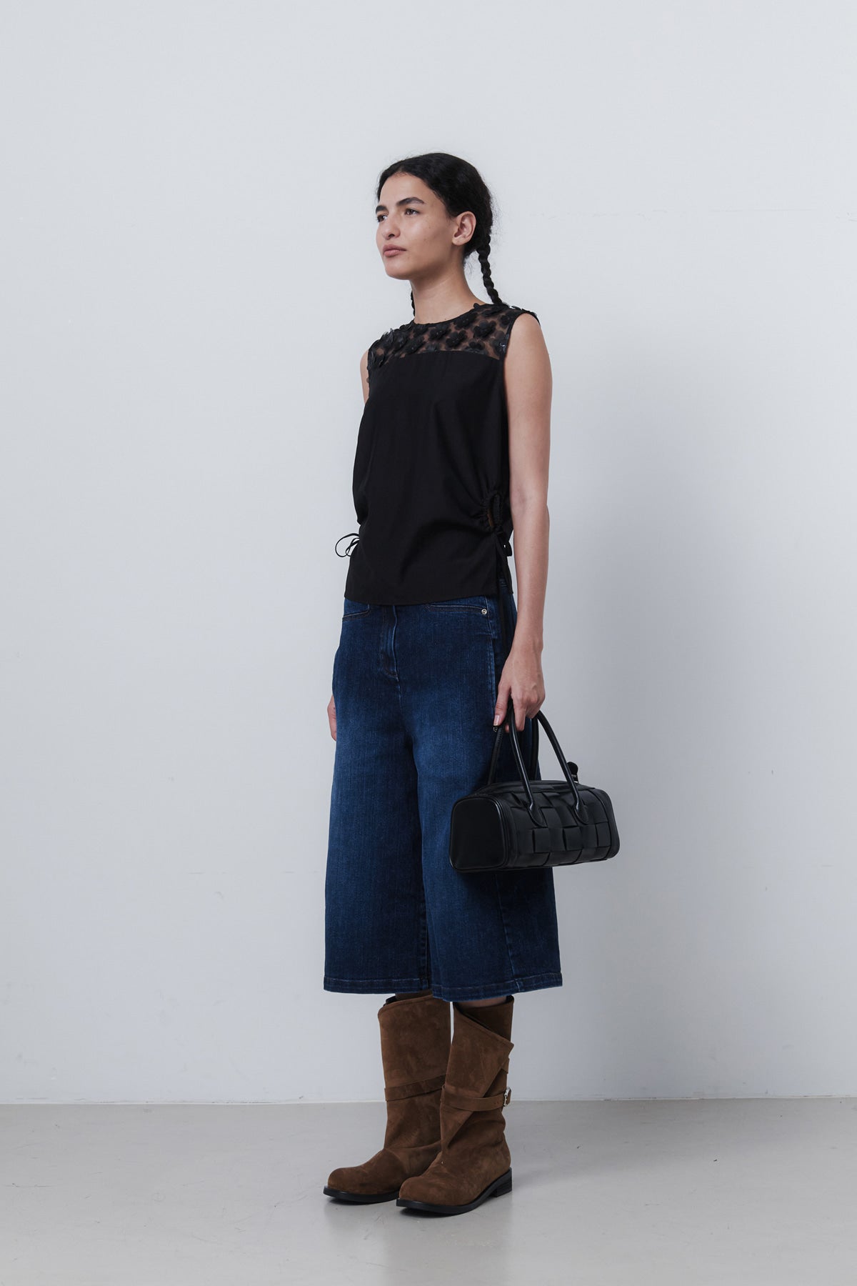 FLOWER VEST - BLACK