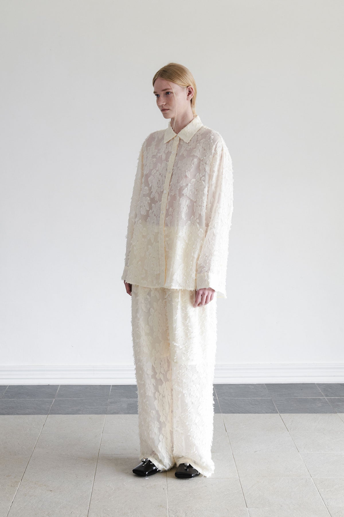 SHEER JACQUARD PANTS - CREAM