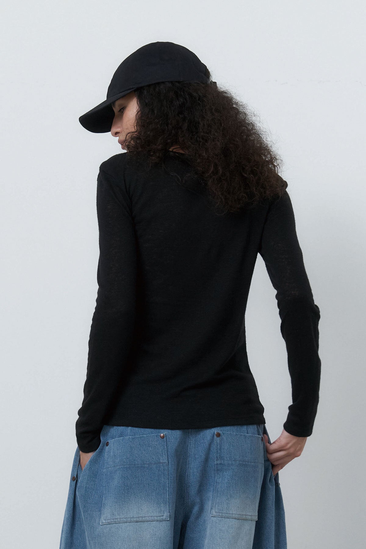 LINEN LONG SLEEVE T - BLACK