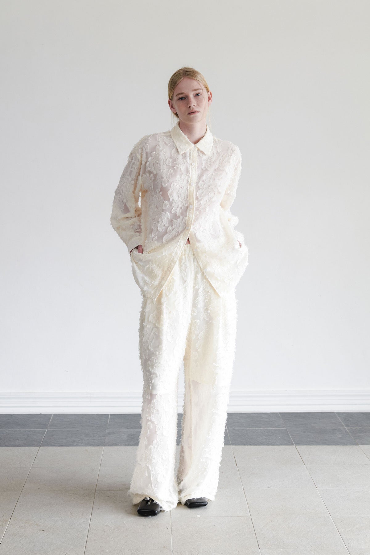 SHEER JACQUARD SHIRT - CREAM