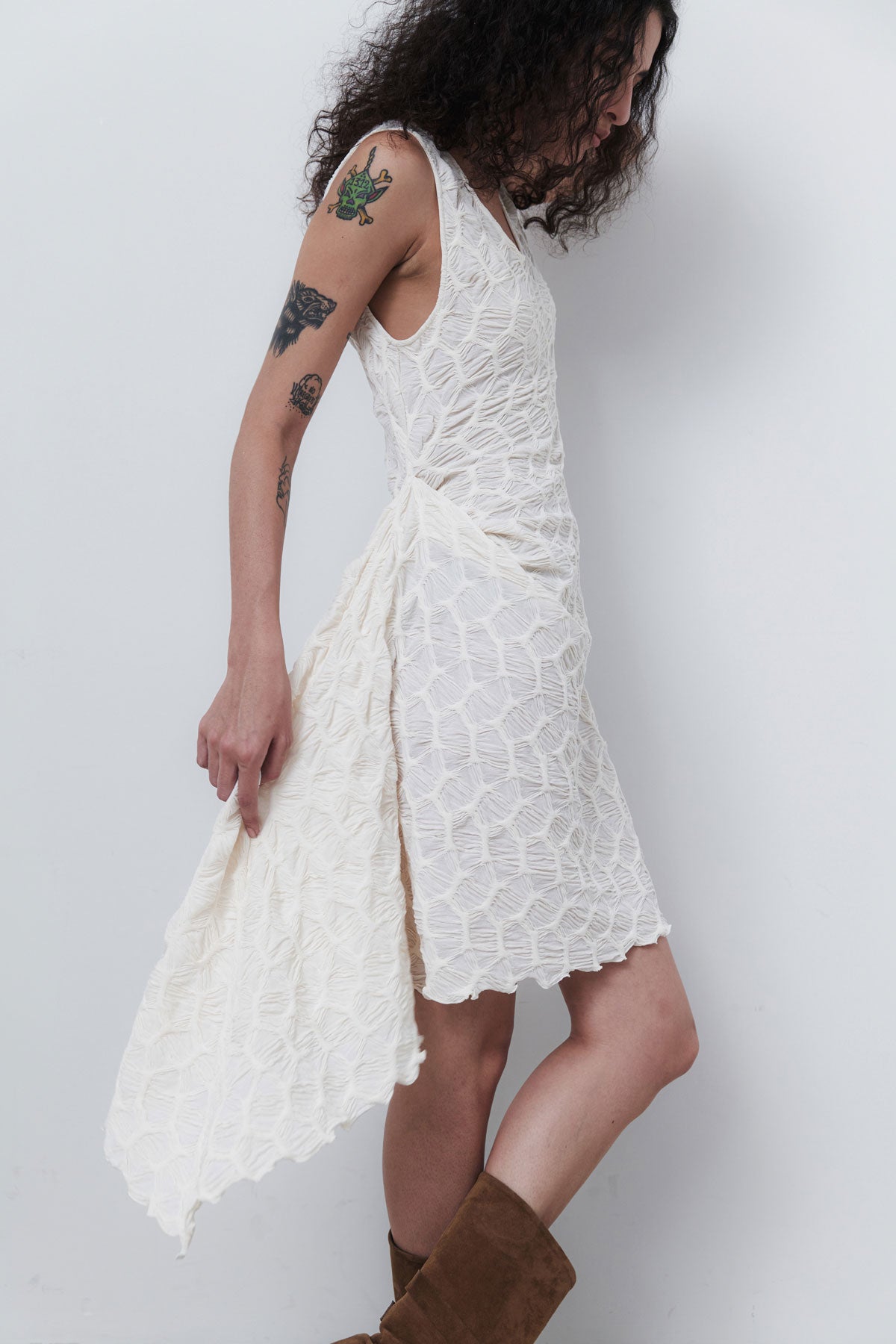 SHELL VEST DRESS - CREAM