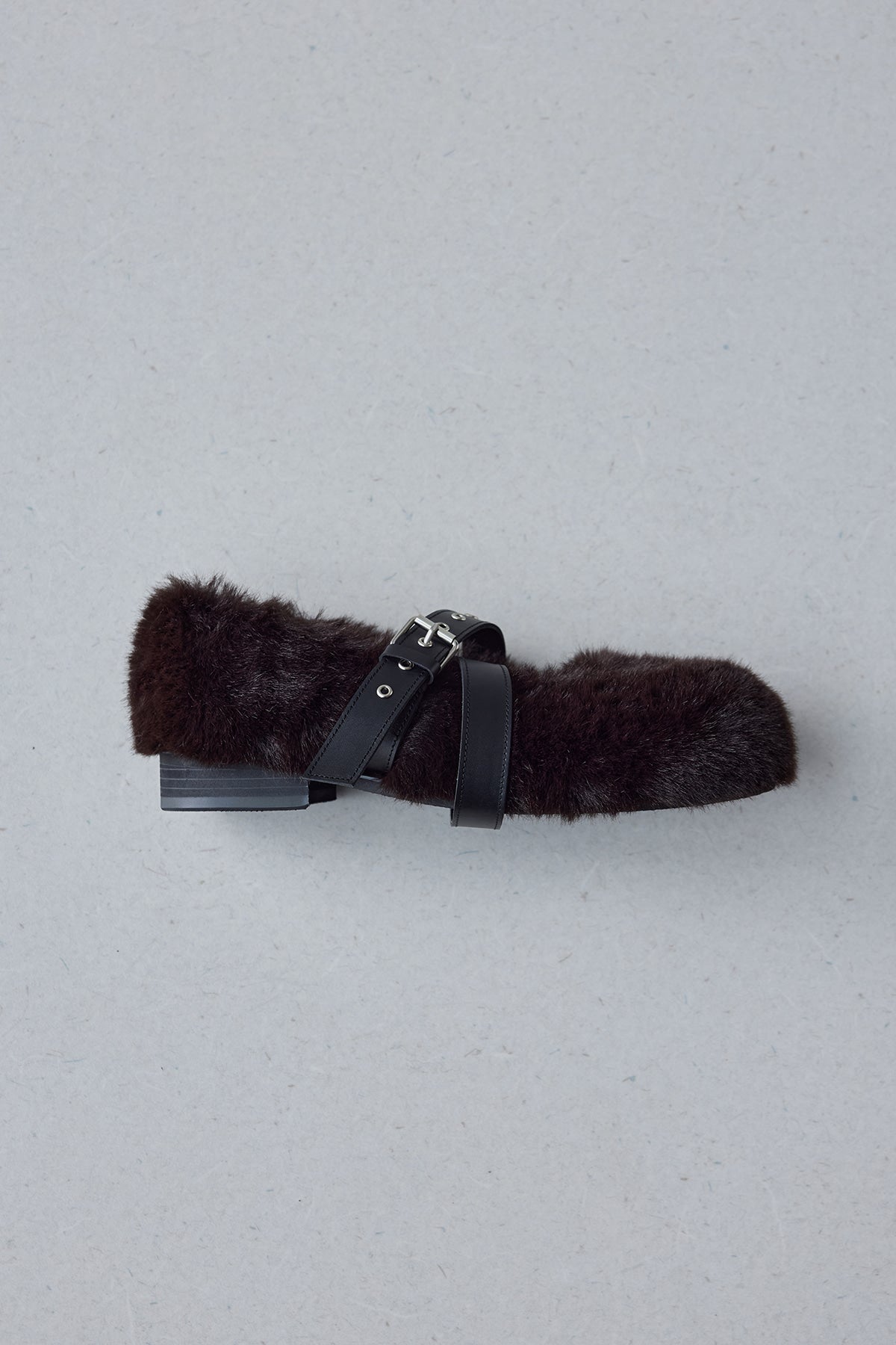 STRAP TOE FLAT - COCO BROWN