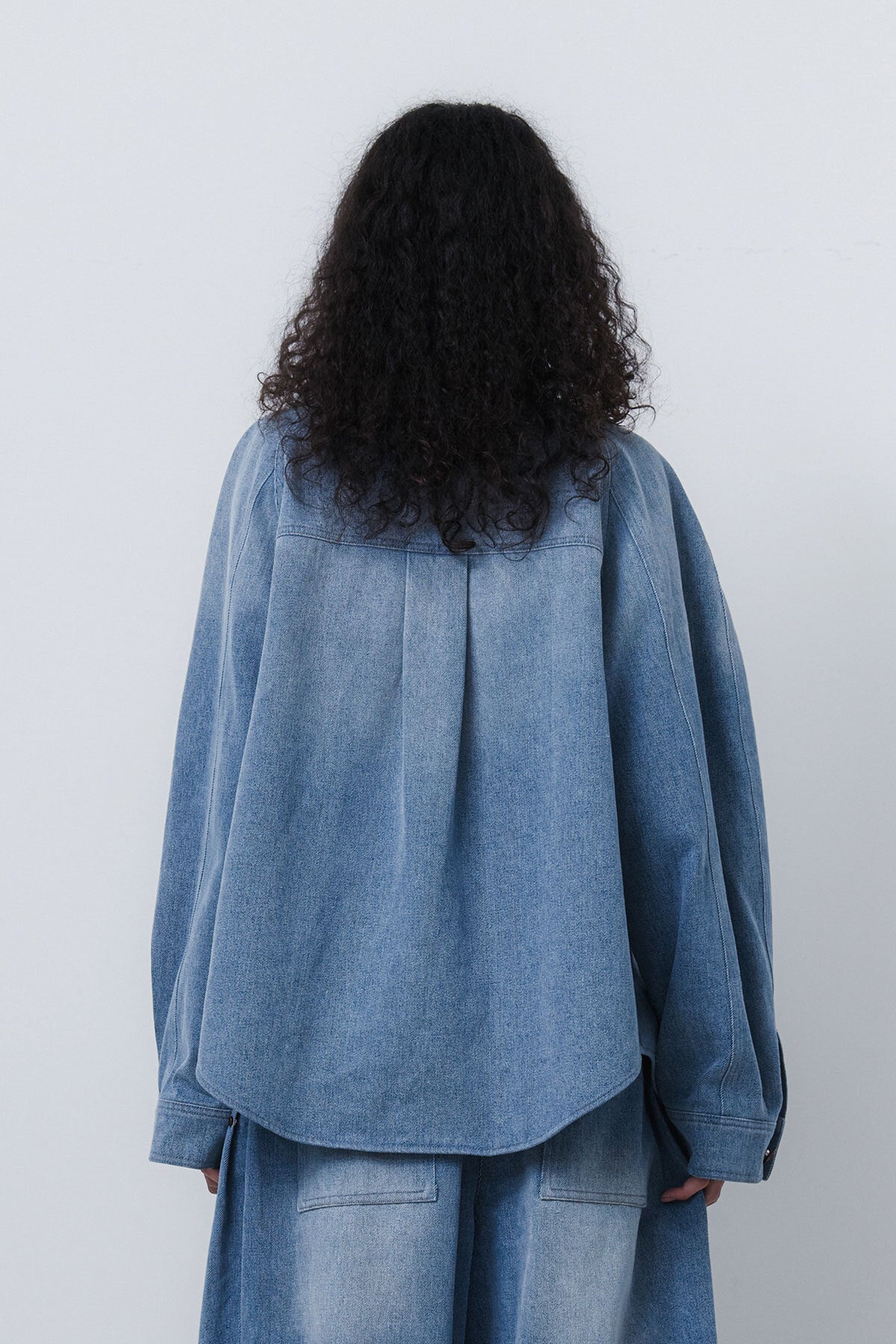 OVERSIZED DENIM SHIRTS - WASHED BLUE
