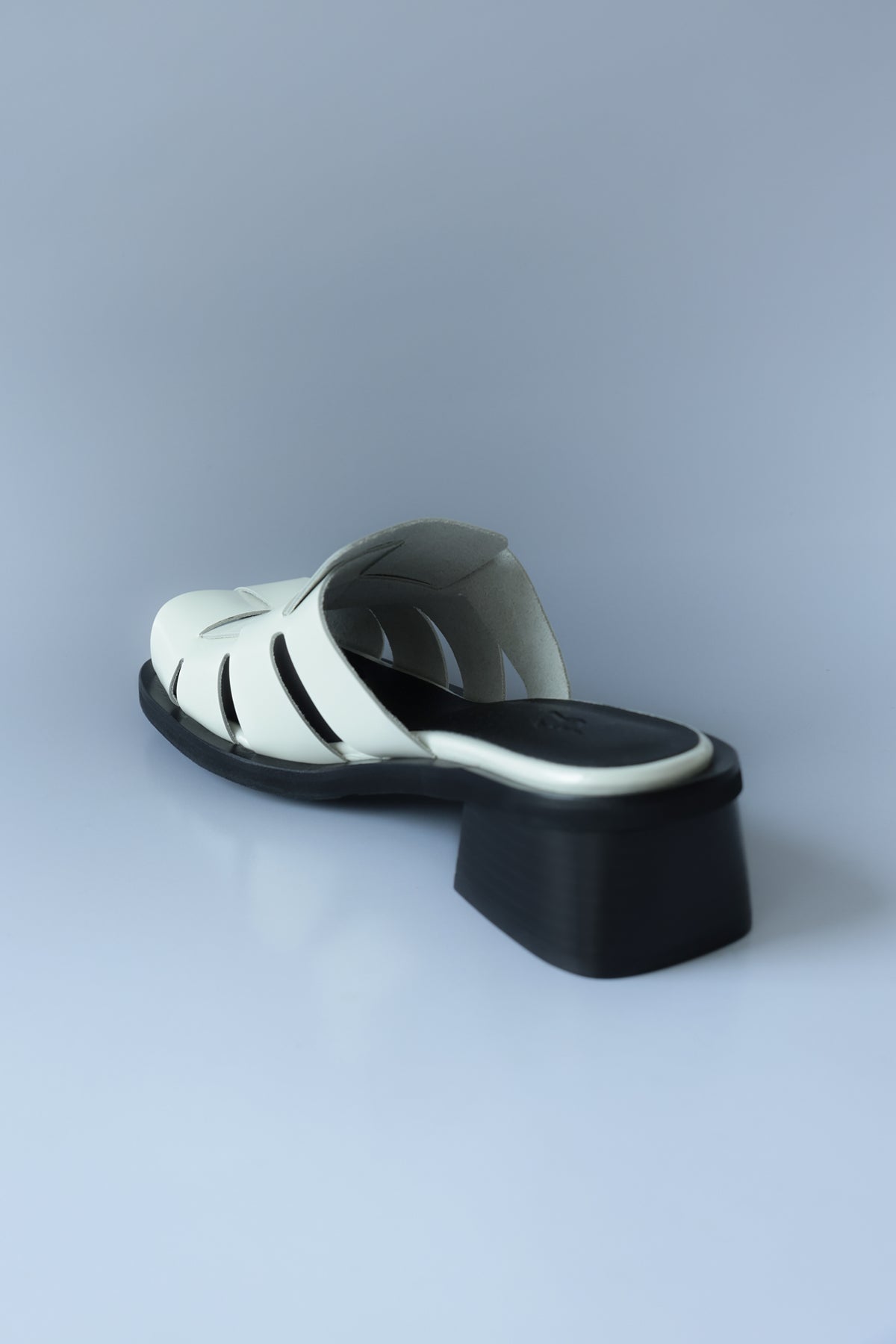 CUBE HEEL - IVORY
