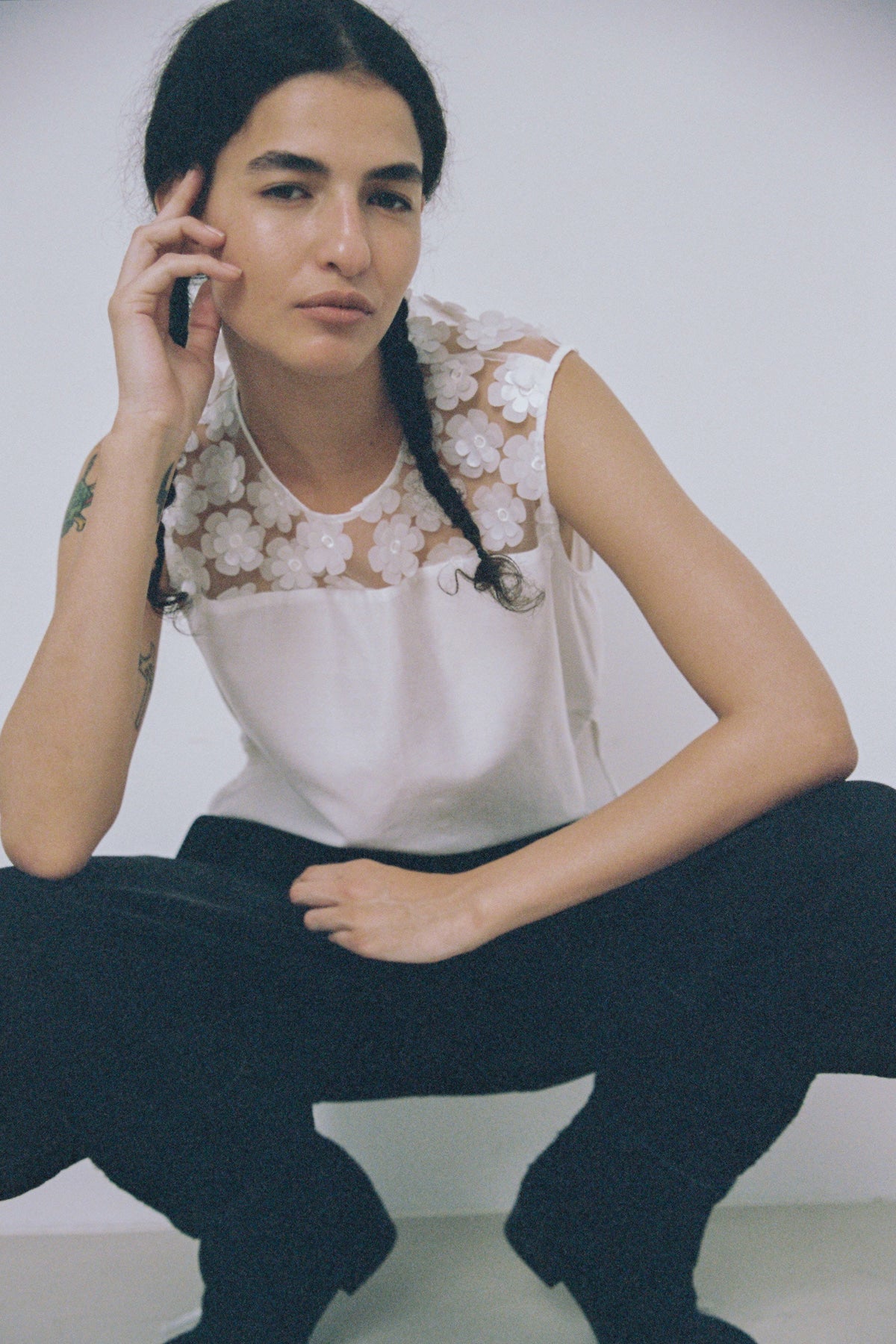 FLOWER VEST - WHITE