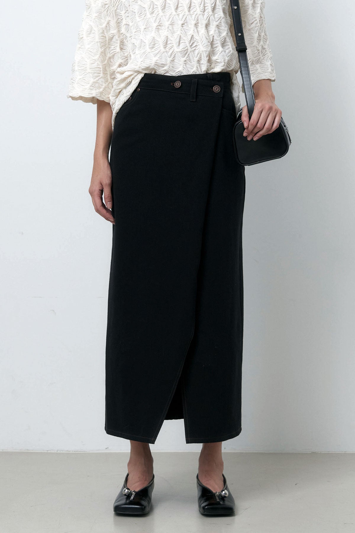 FOLDING DENIM LONG SKIRT - BLACK
