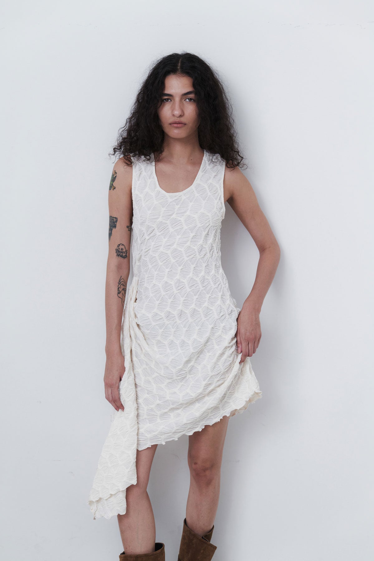SHELL VEST DRESS - CREAM