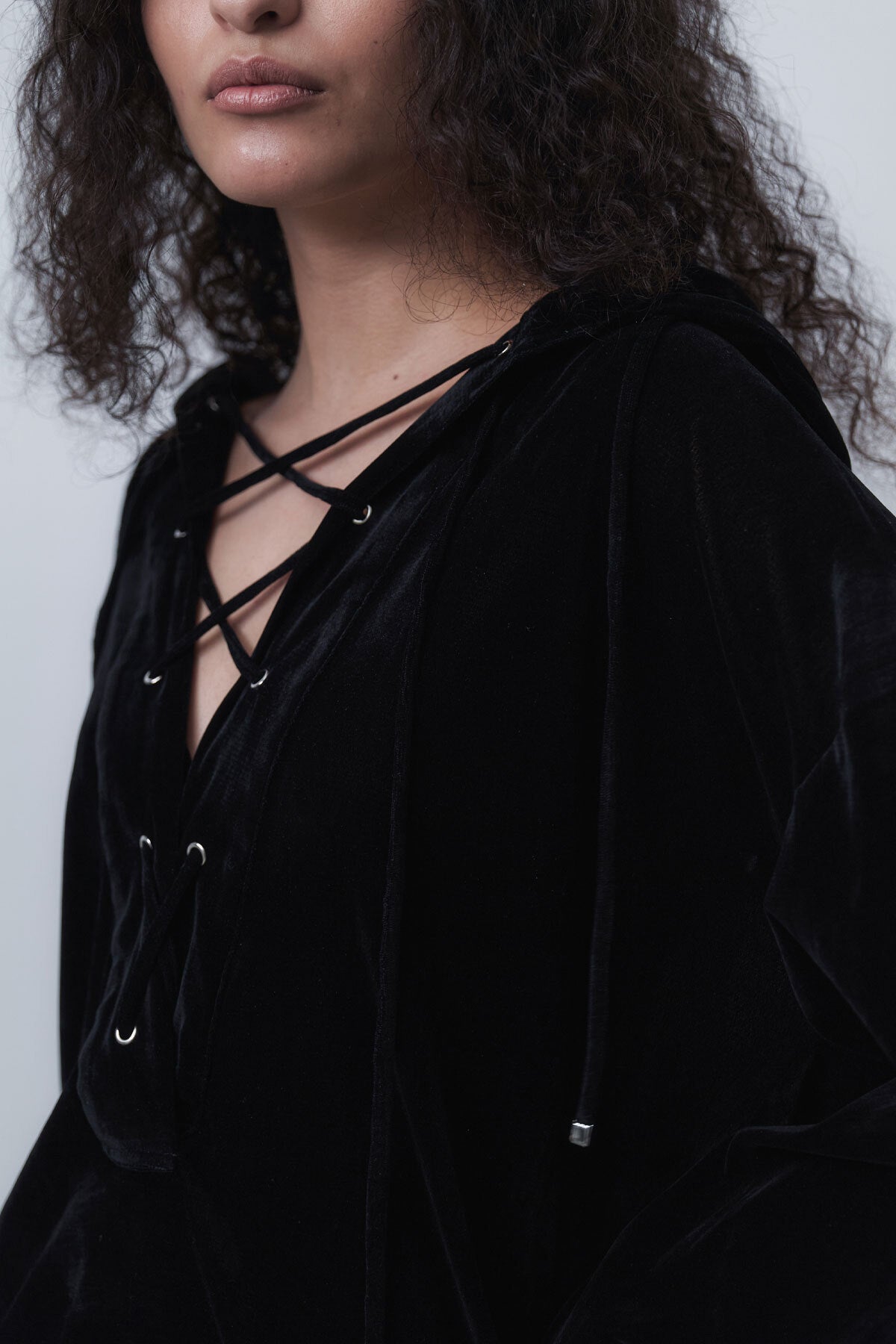 VELVET LACE UP ANORAK - BLACK