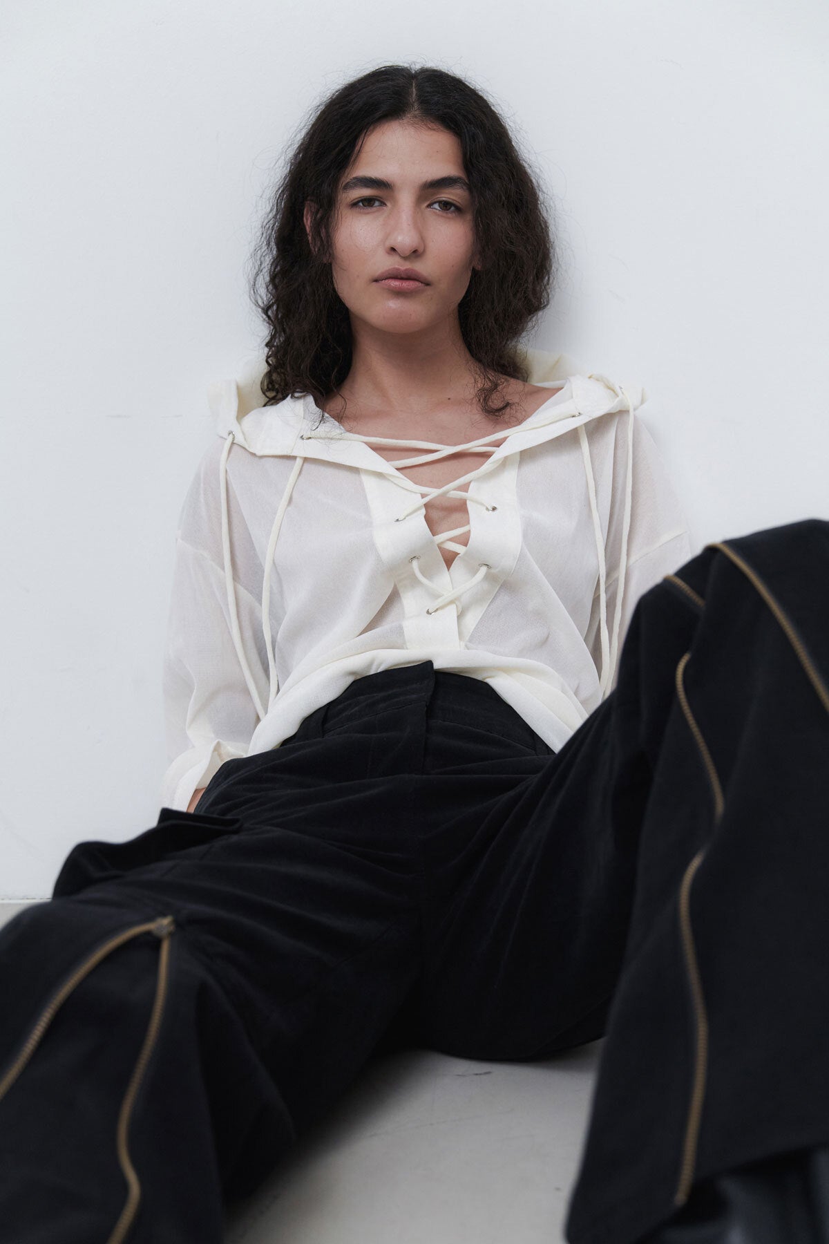 VELVET LACE UP ANORAK - CREAM