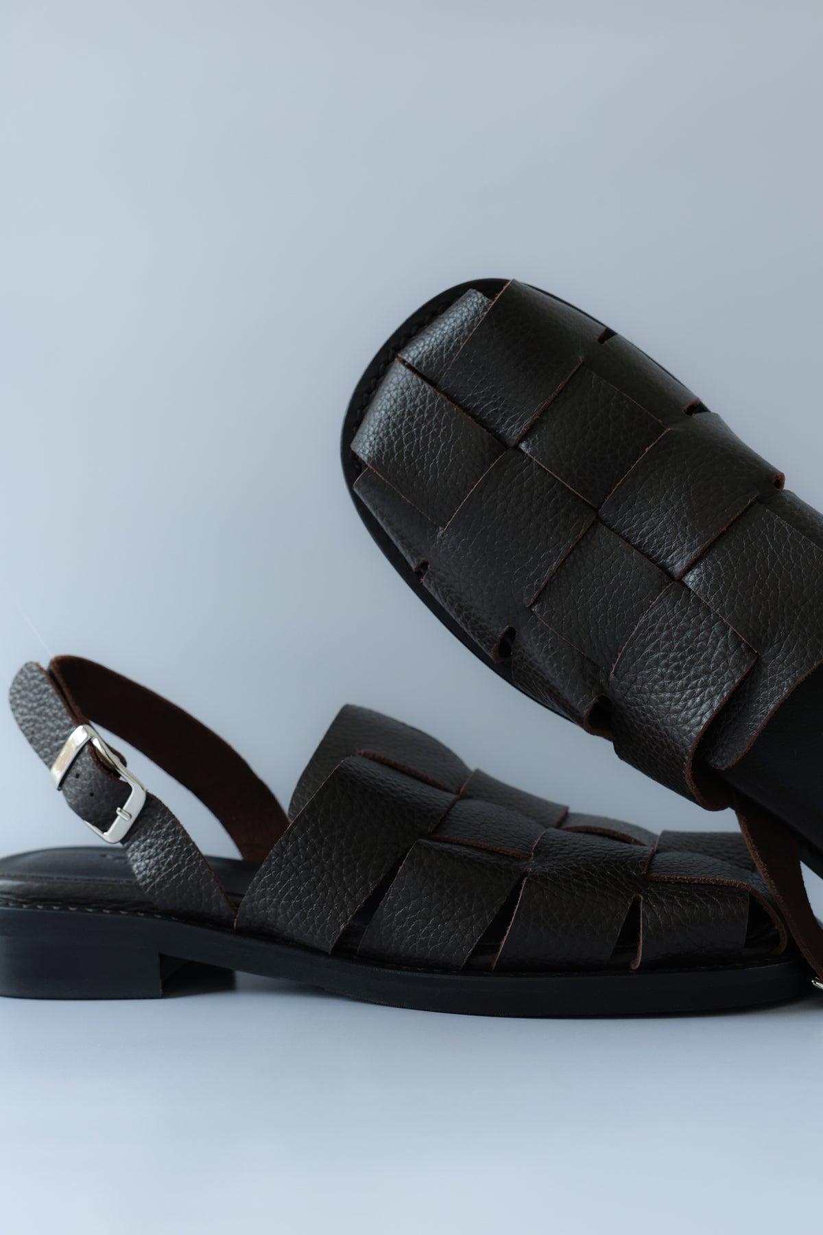 CUBE SANDAL - SHRUNKEN BROWN