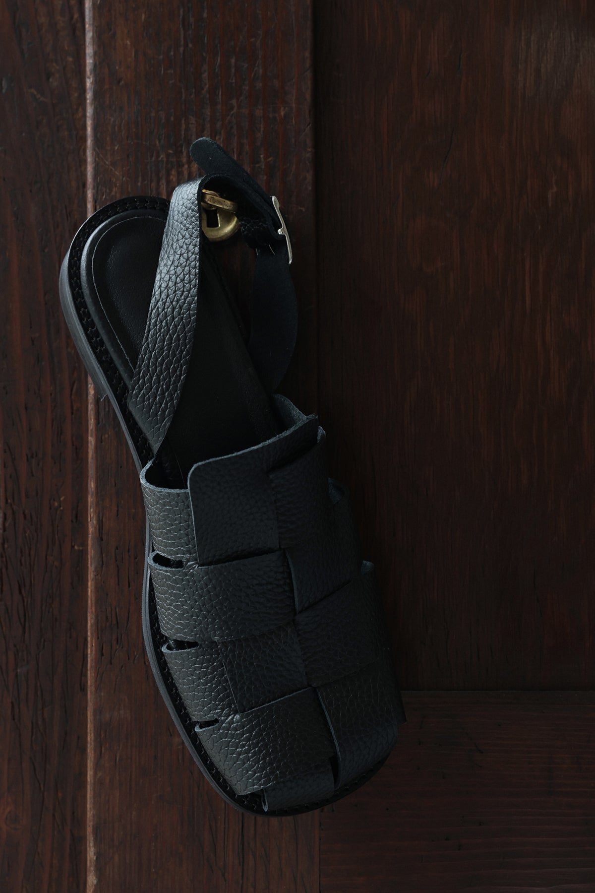 CUBE SANDAL - SHRUNKEN BLACK