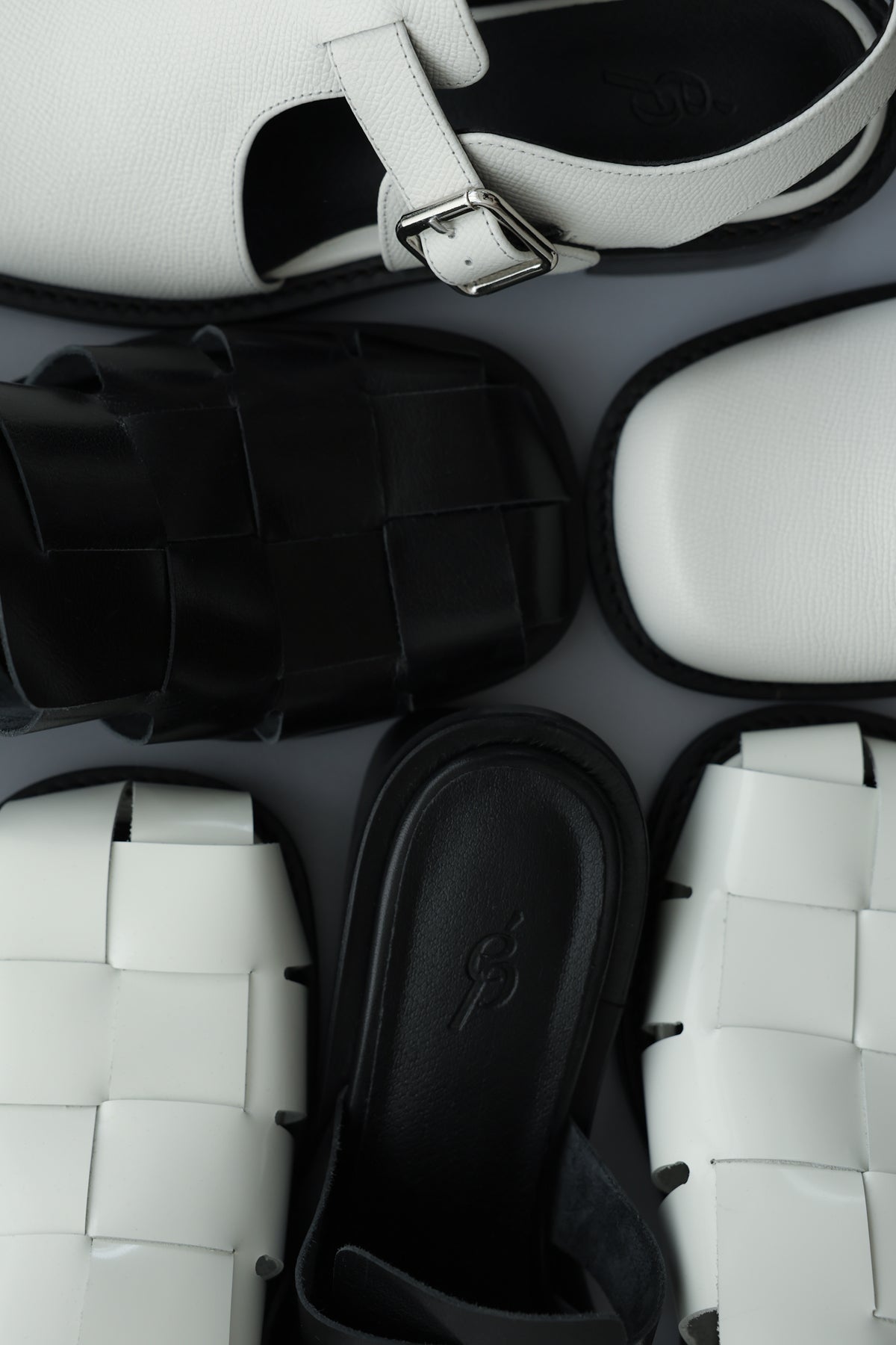 CUBE SANDAL - IVORY