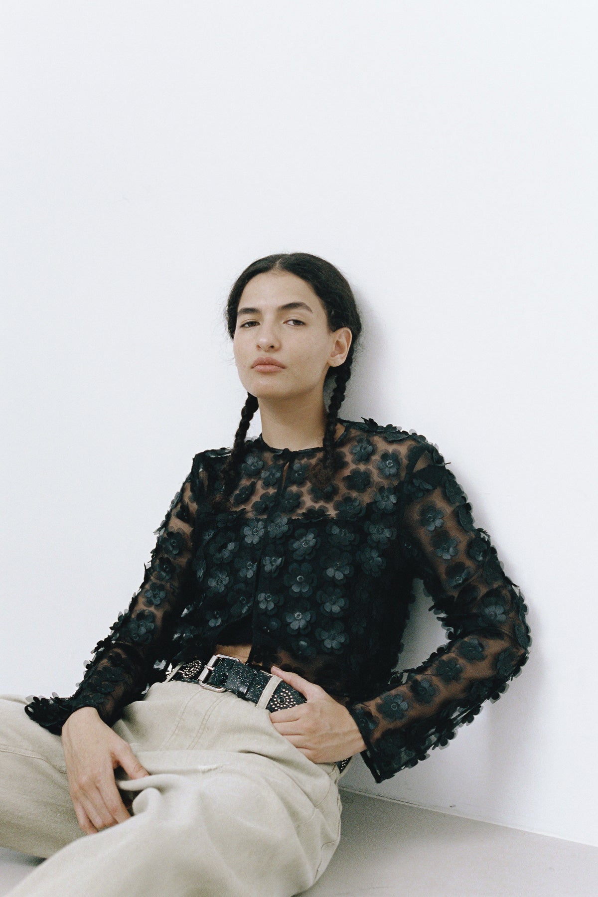 FLOWER CARDIGAN - BLACK
