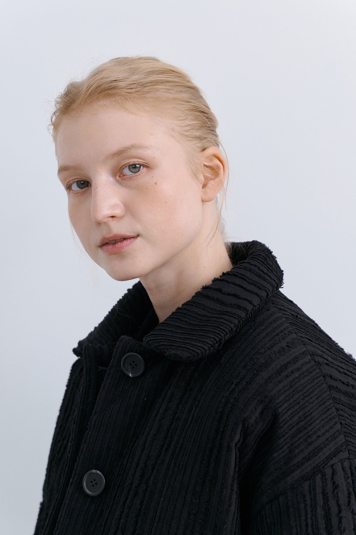 ORIGAMI QUILTED JACKET - BLACK