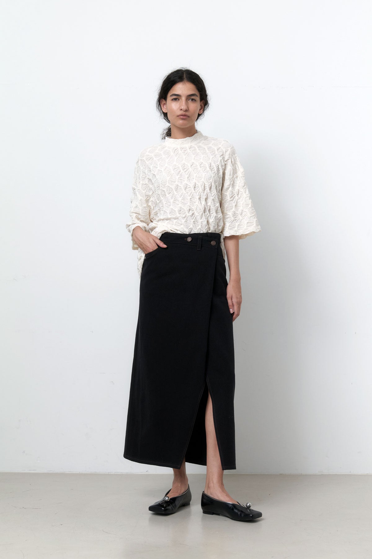 FOLDING DENIM LONG SKIRT - BLACK