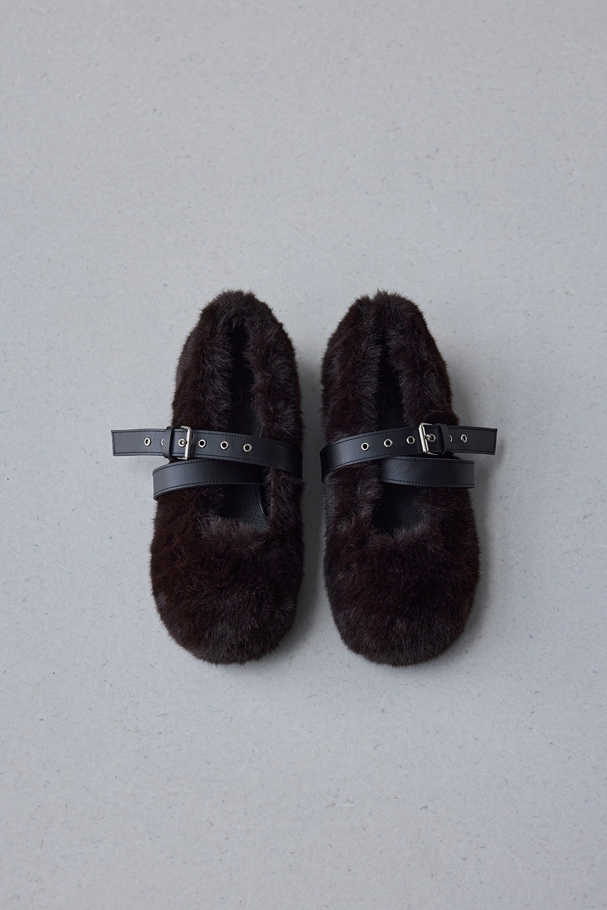 STRAP TOE FLAT - COCO BROWN