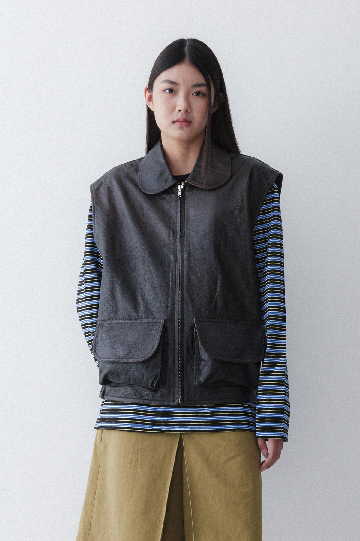 LEATHER VEST - BROWN