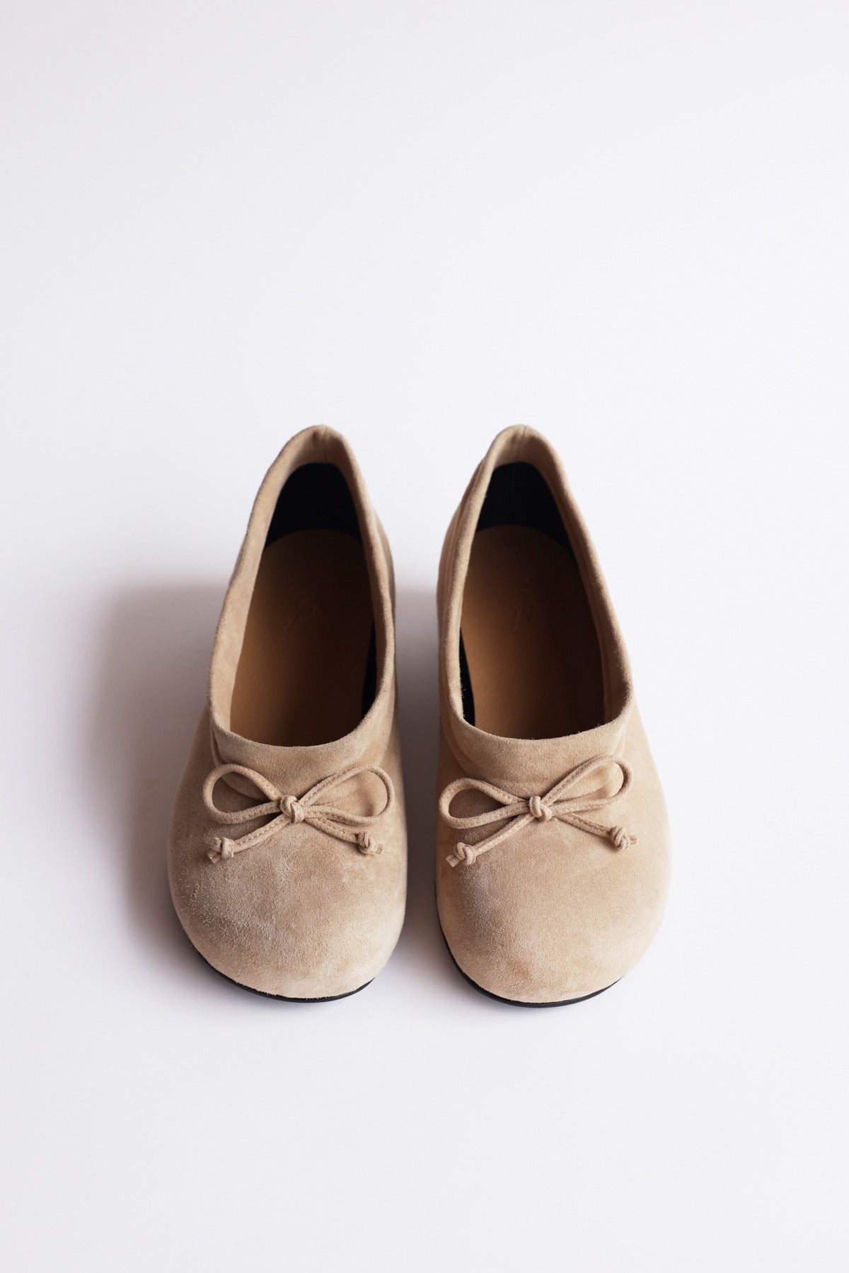 DUMPLING SHOE - DEEP BEIGE