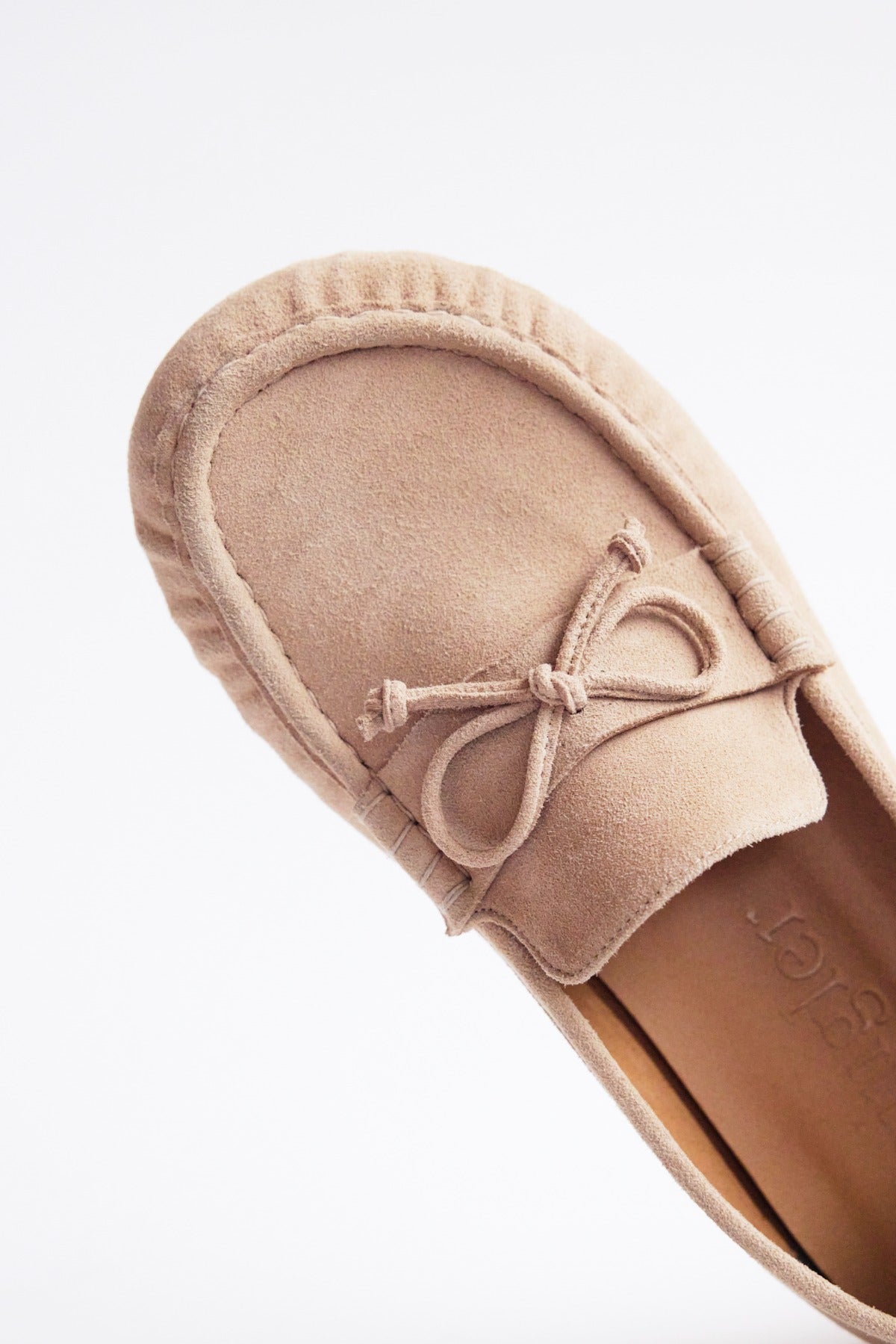 WRINKLED LOAFER TOE - DEEP BEIGE