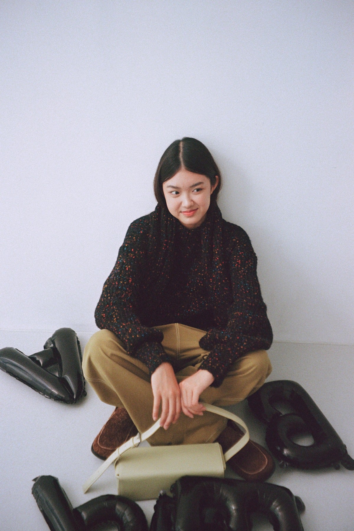 DOUGHNUT KNIT - BLACK