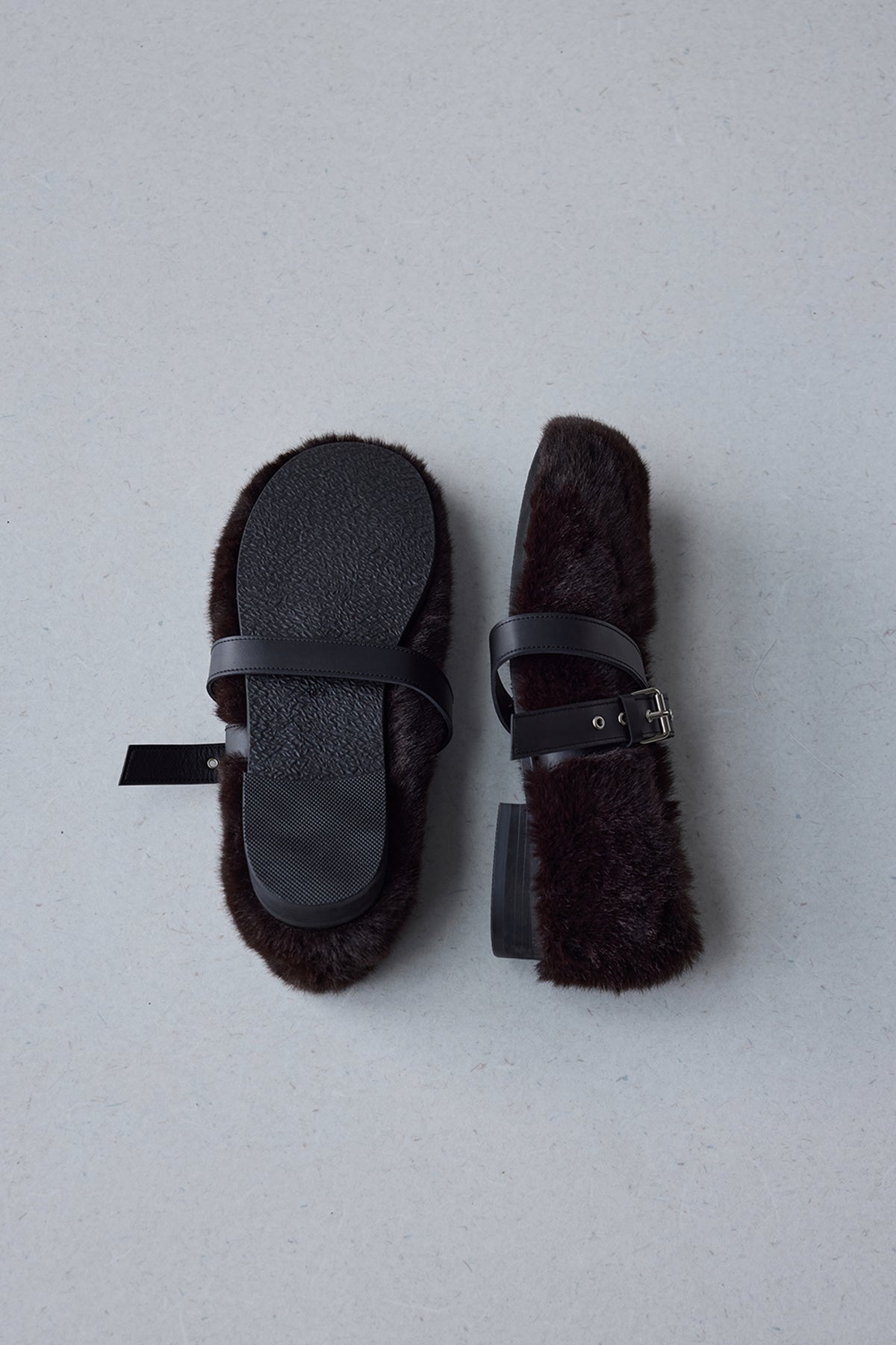 STRAP TOE FLAT - COCO BROWN