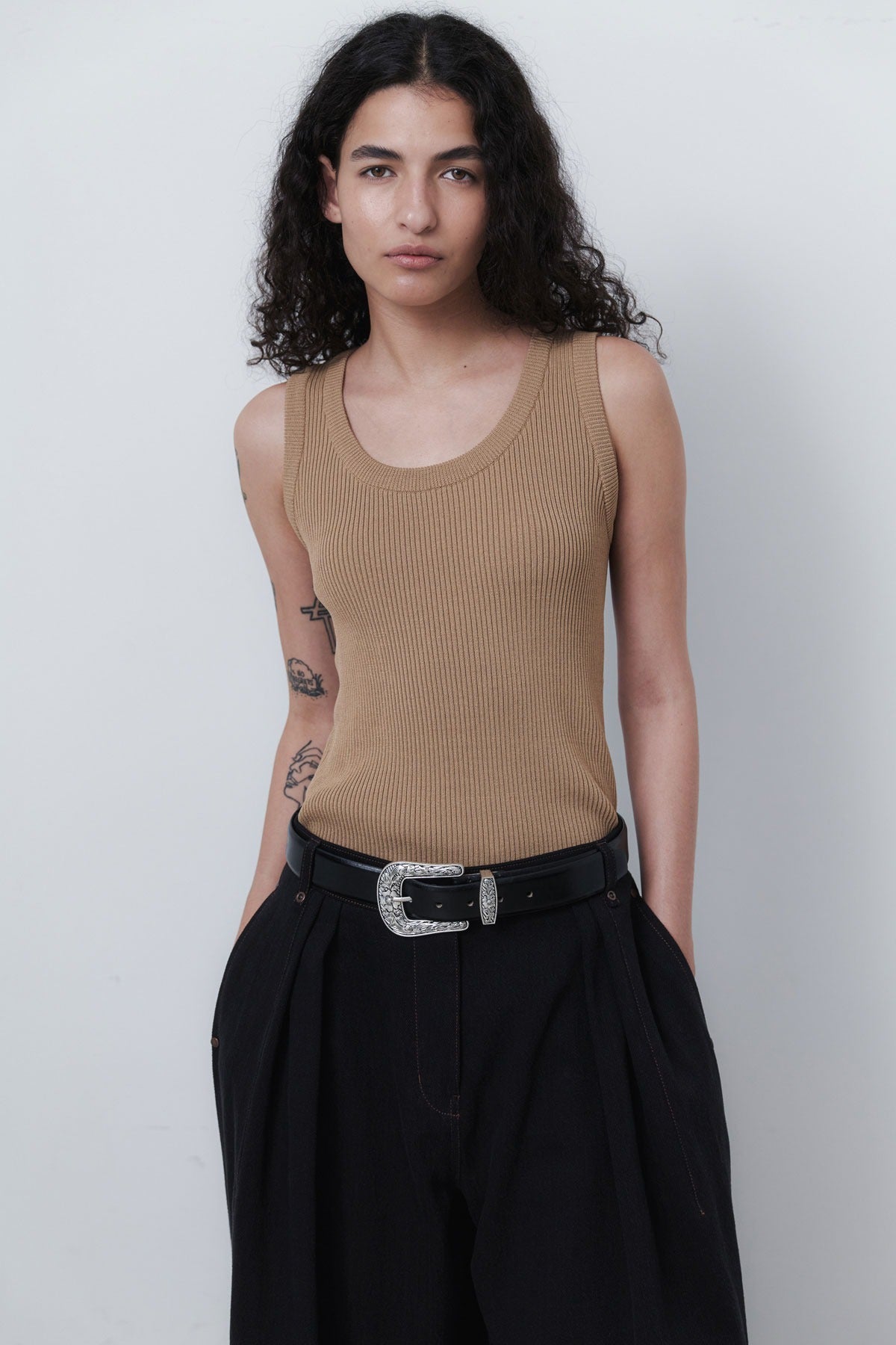 ROUND VEST KNIT (4COLORS)