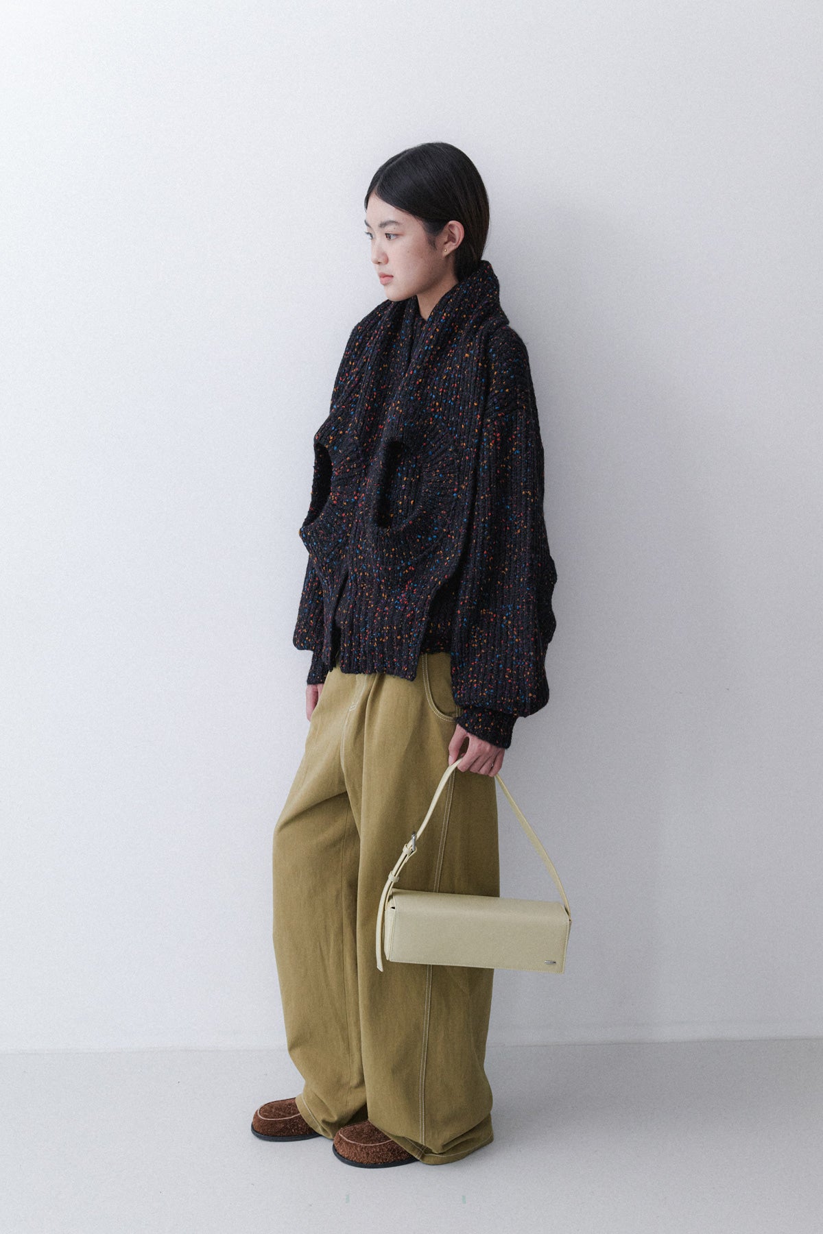 DOUGHNUT KNIT - BLACK