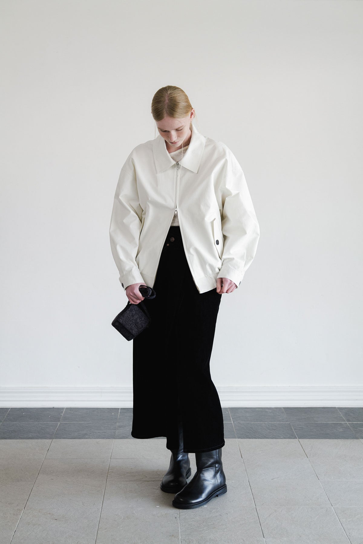 FLARE BACK FLAP JACKET - WHITE