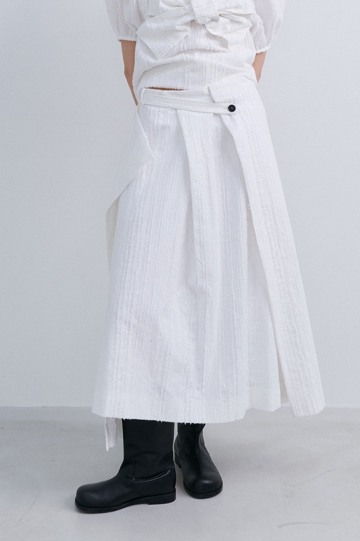 ORIGAMI WRAP SKIRT - WHITE