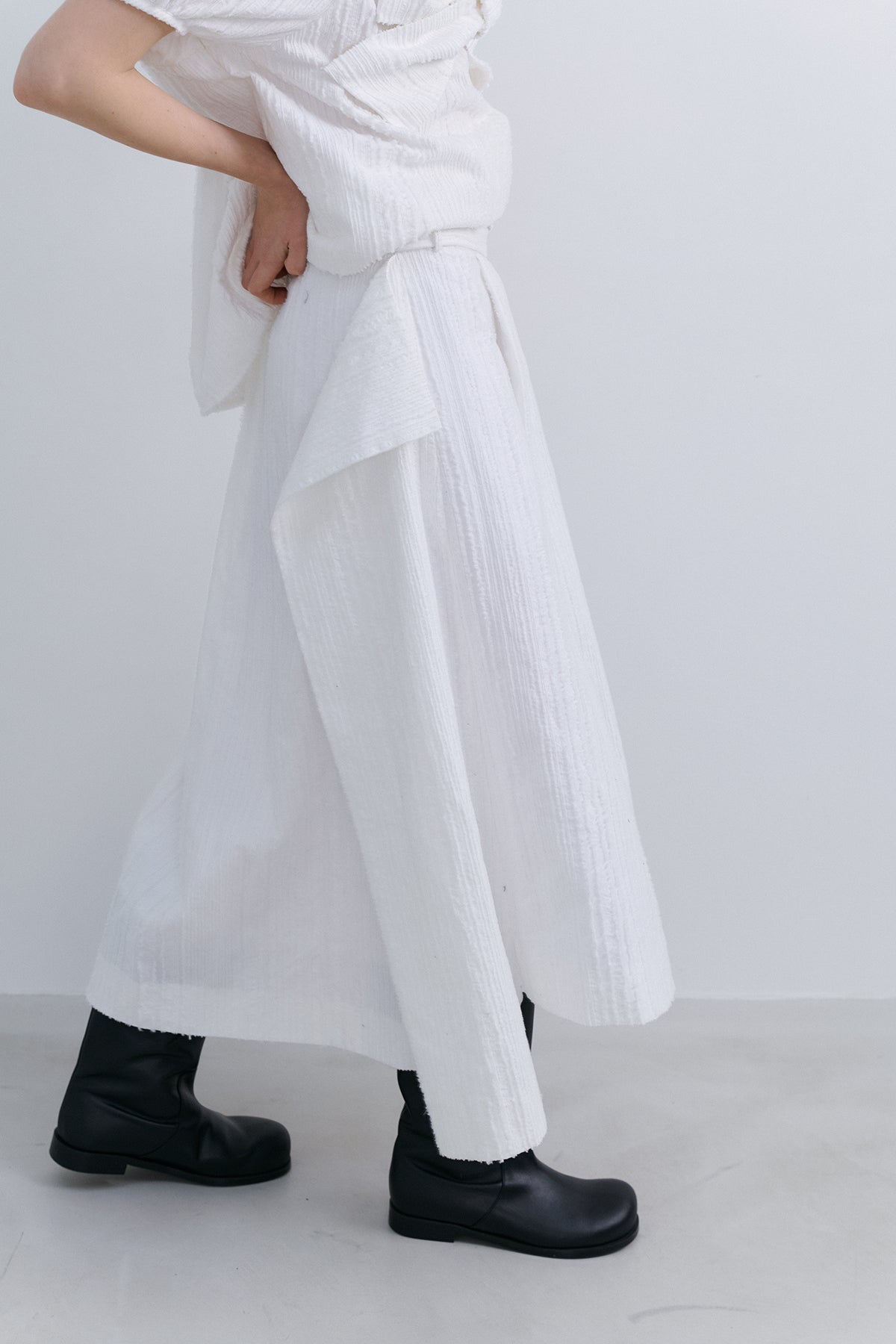 ORIGAMI WRAP SKIRT - WHITE