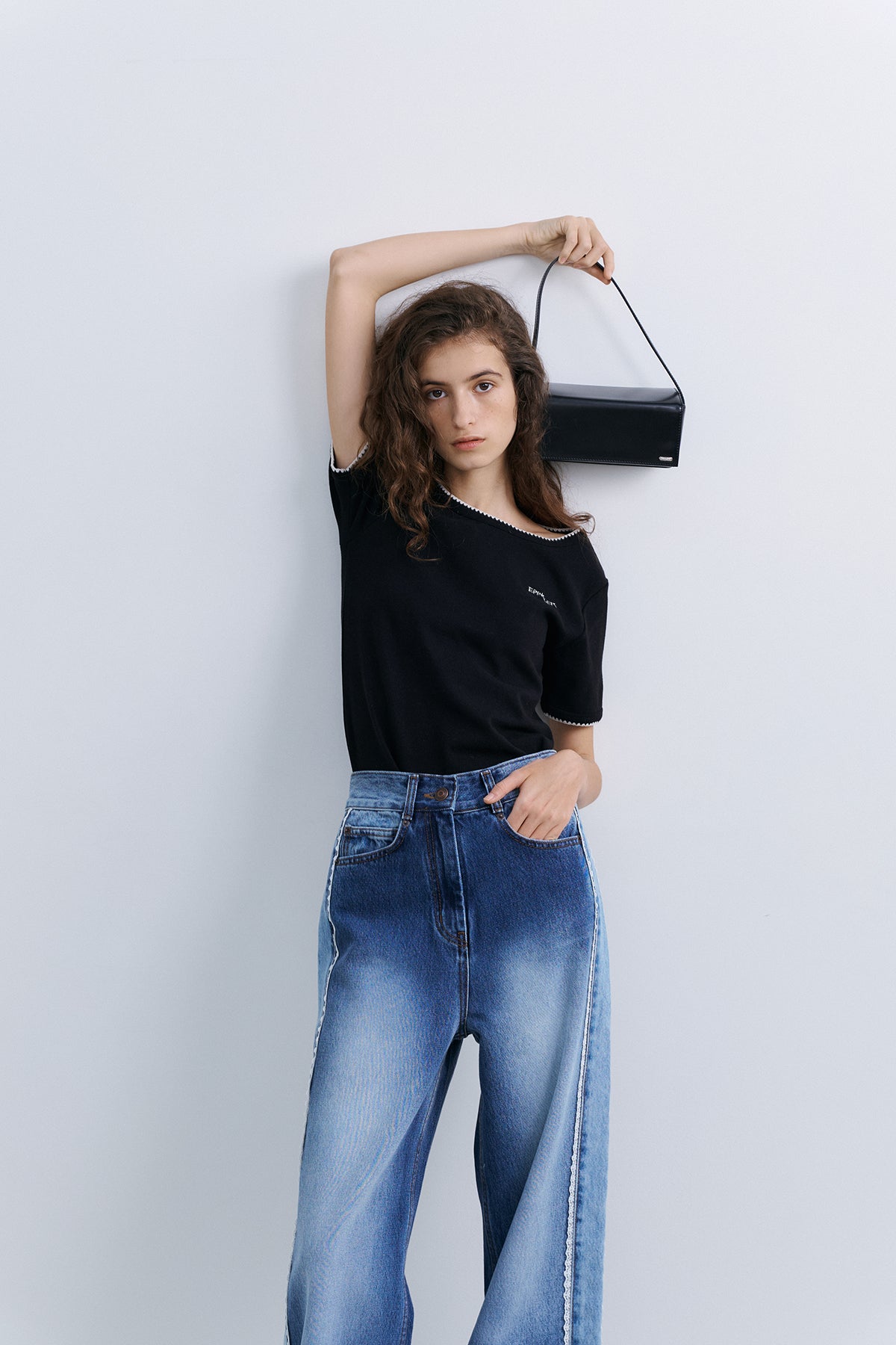 MELO STITCH TOP - BLACK