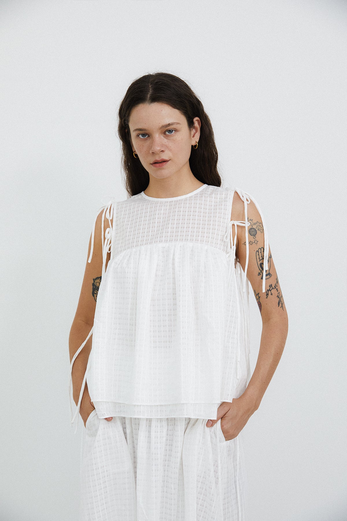 RIBBON BLOUSE - WHITE