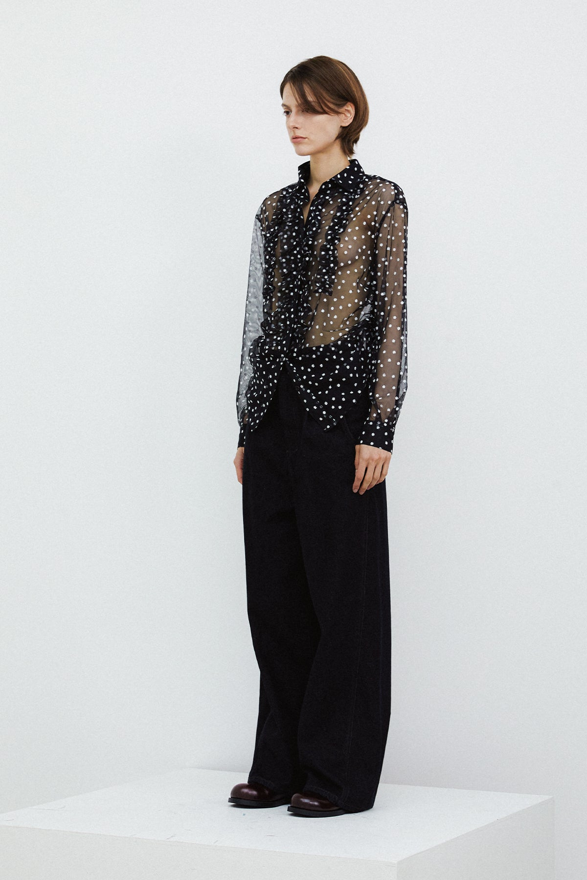 SHIRRING FRILL BLOUSE - BLACK