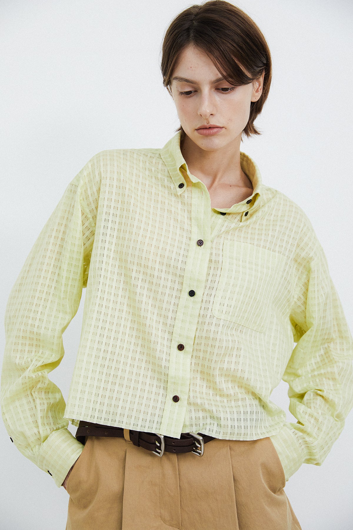 PLEATED SHORT PANTS - AMBER HAZE