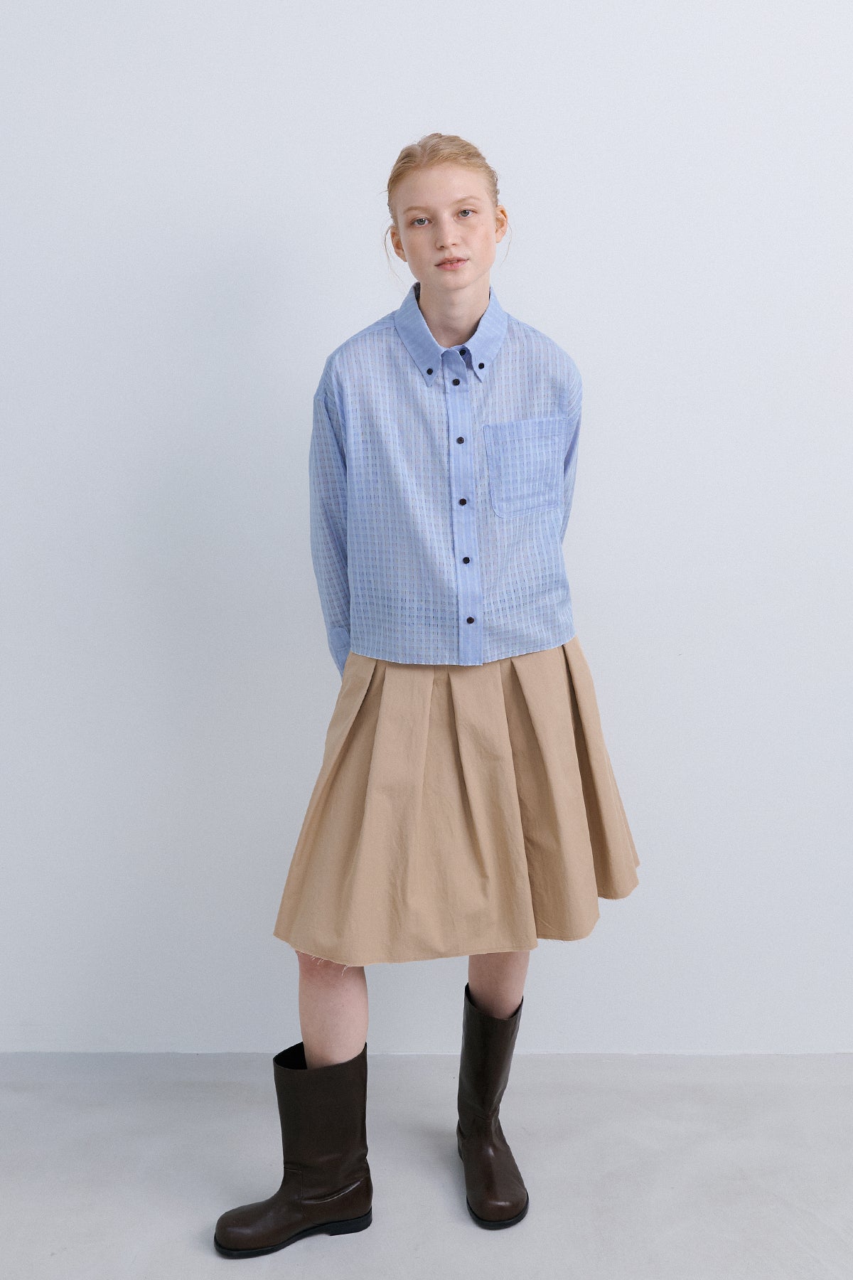 LOW EDGE PLEATED SKIRT - BEIGE