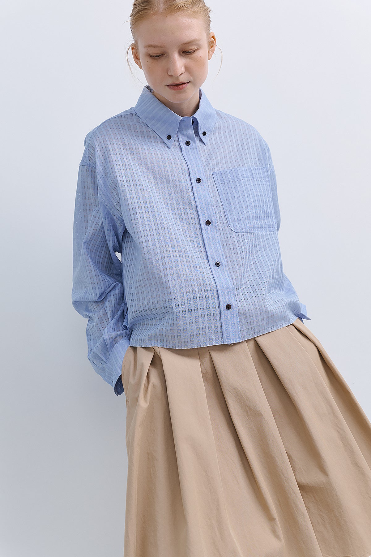 LOW EDGE PLEATED SKIRT - BEIGE