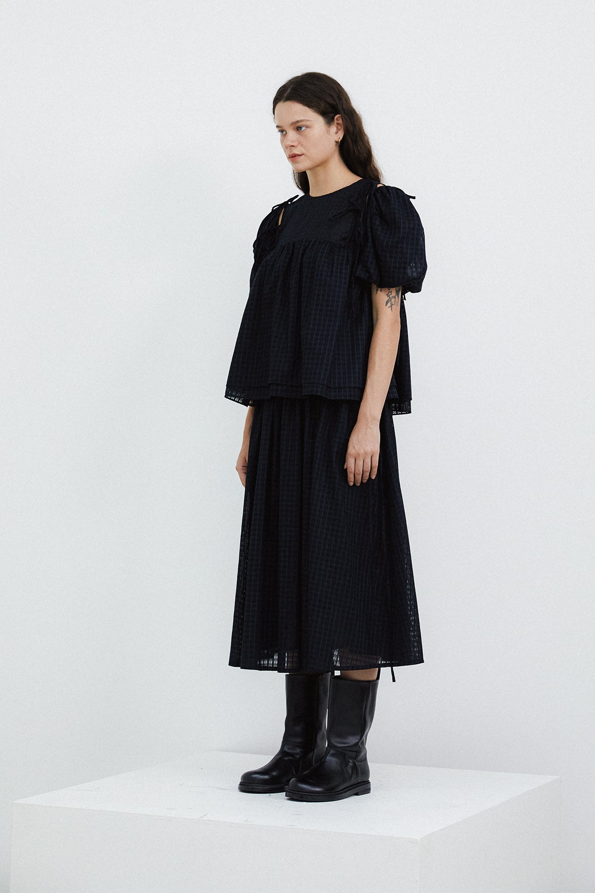RIBBON SHIRRING SKIRT - NAVY
