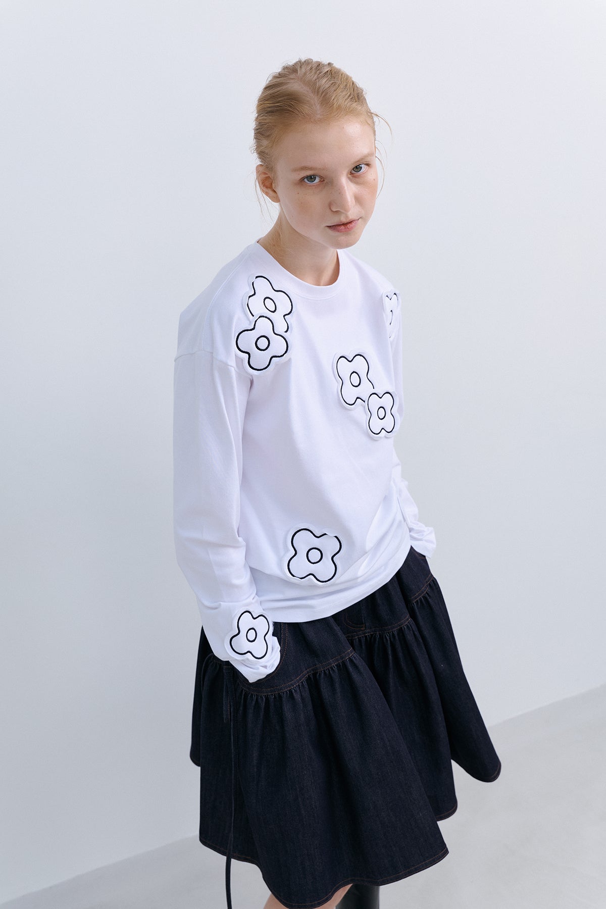 CUSION APLIQUE TOP - WHITE