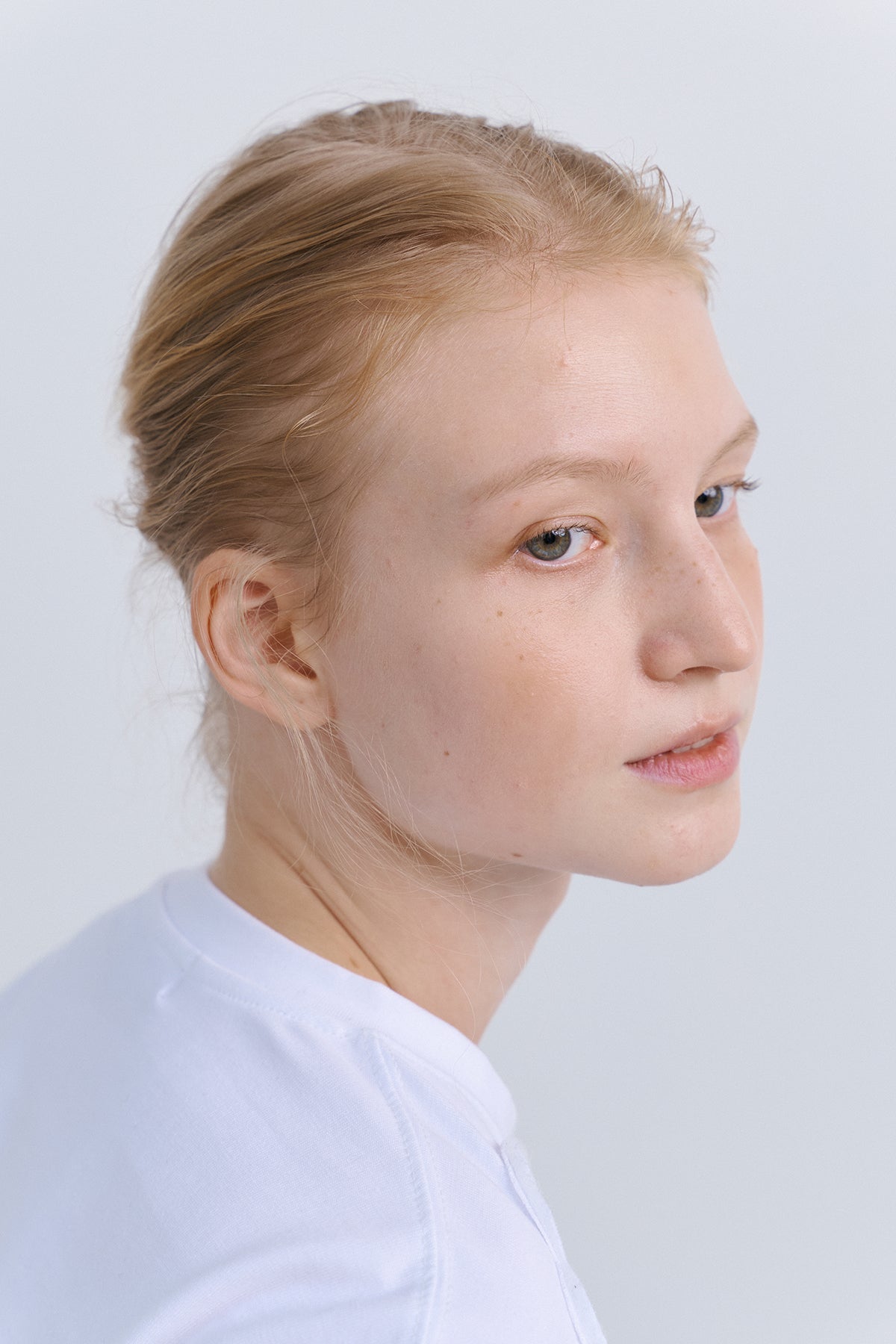 CUSION APLIQUE TOP - WHITE