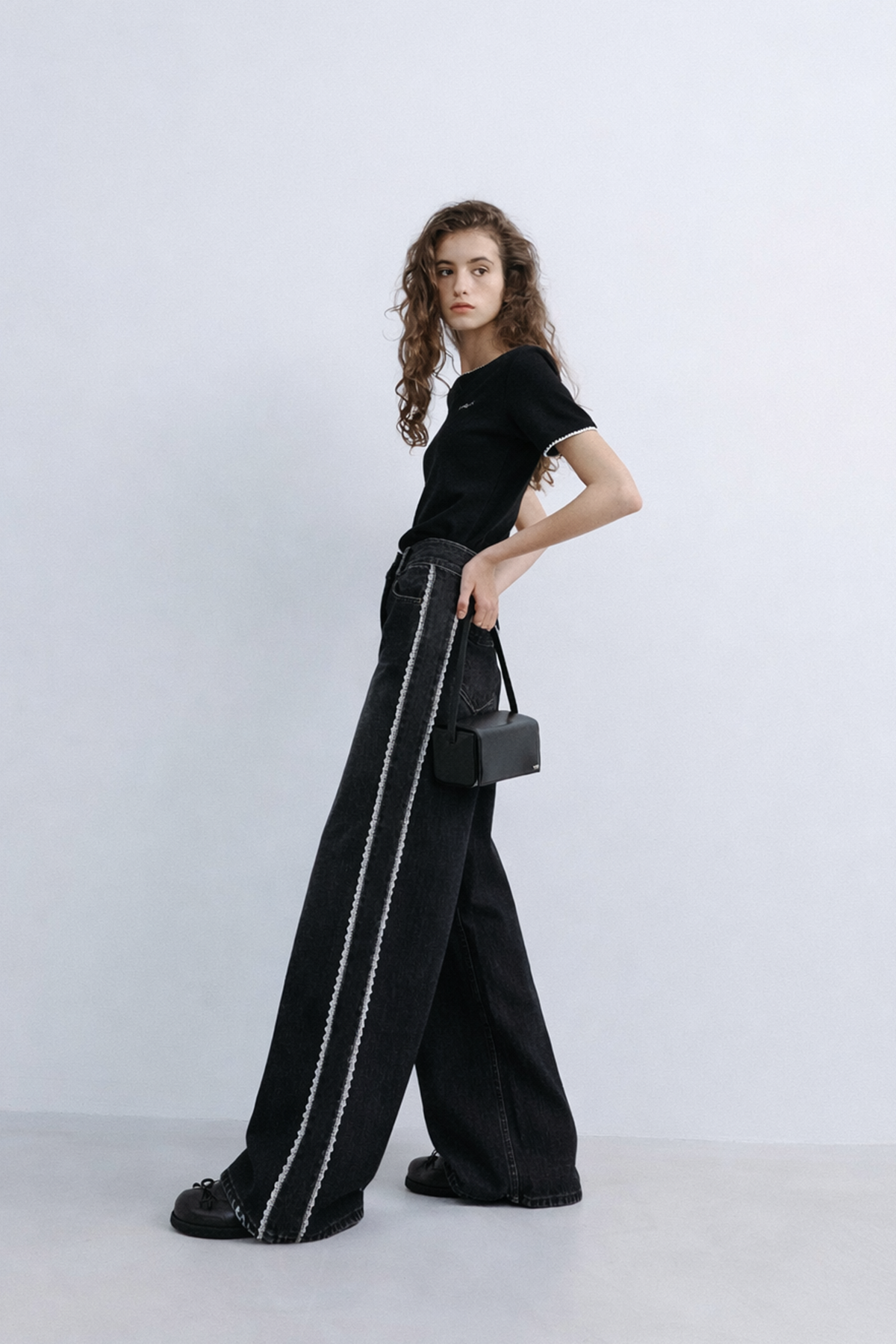 DENIM LACEBOUND - BLACK