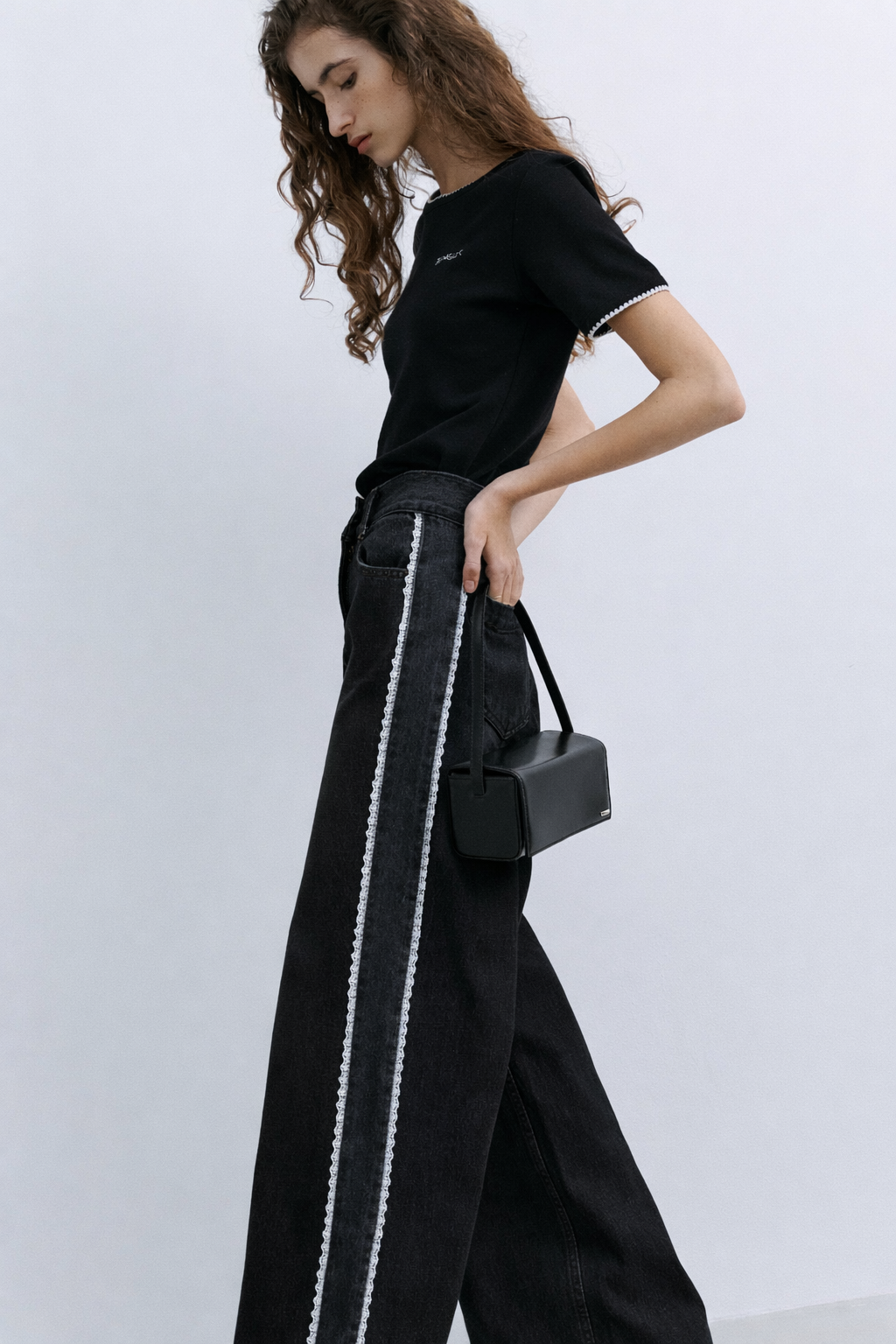 DENIM LACEBOUND - BLACK