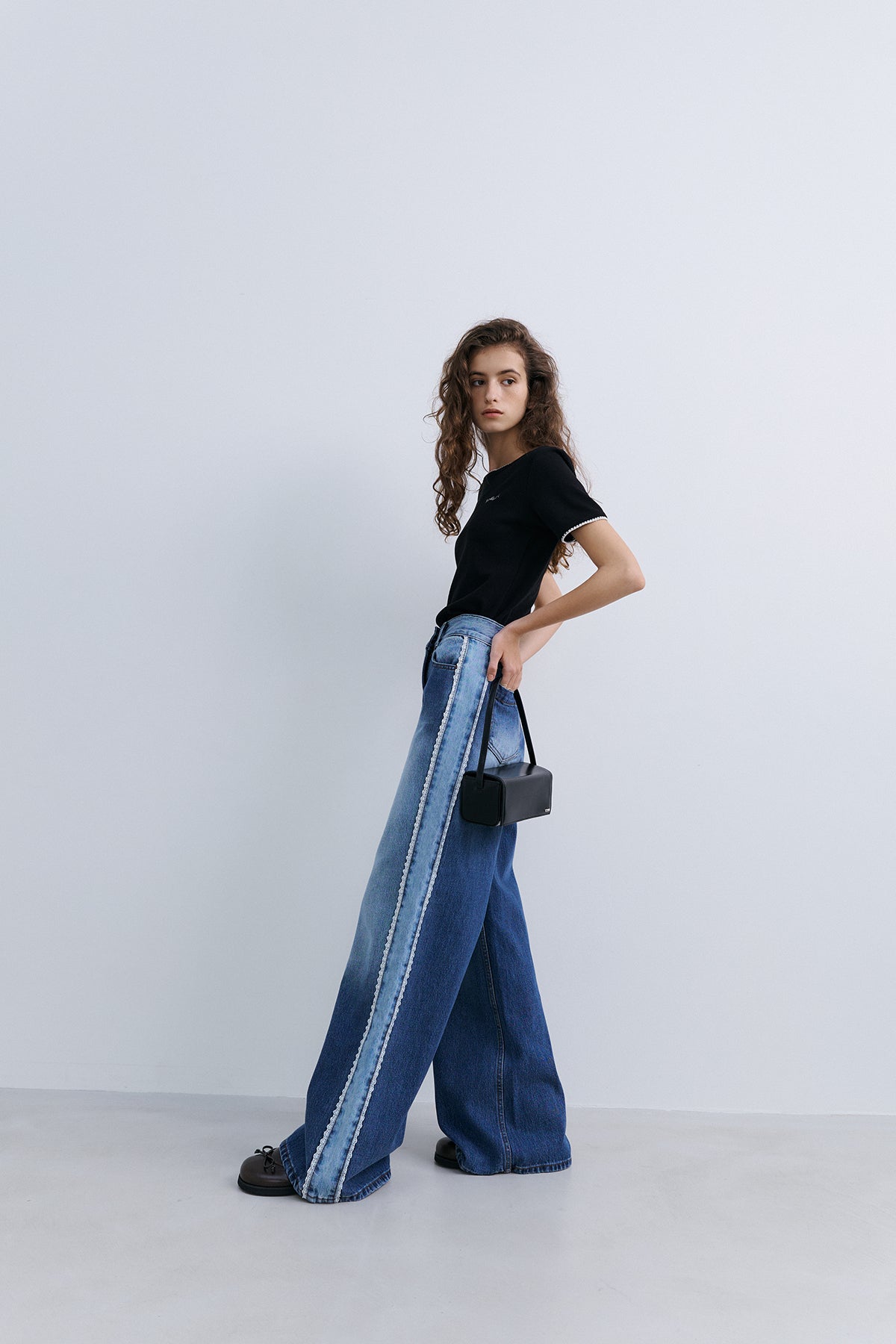 DENIM LACEBOUND - LIGHT BLUE