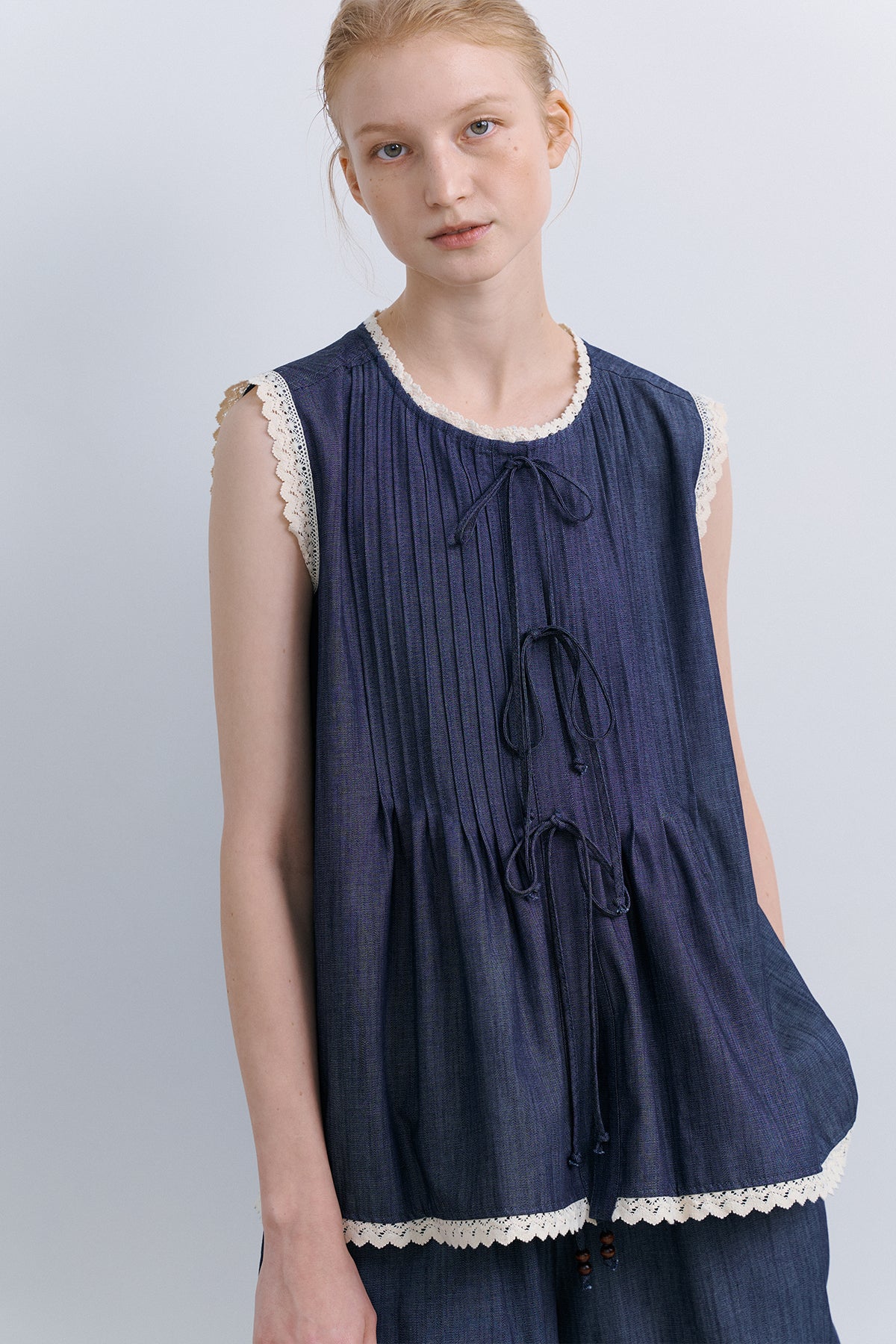 LACED GILET - DENIM