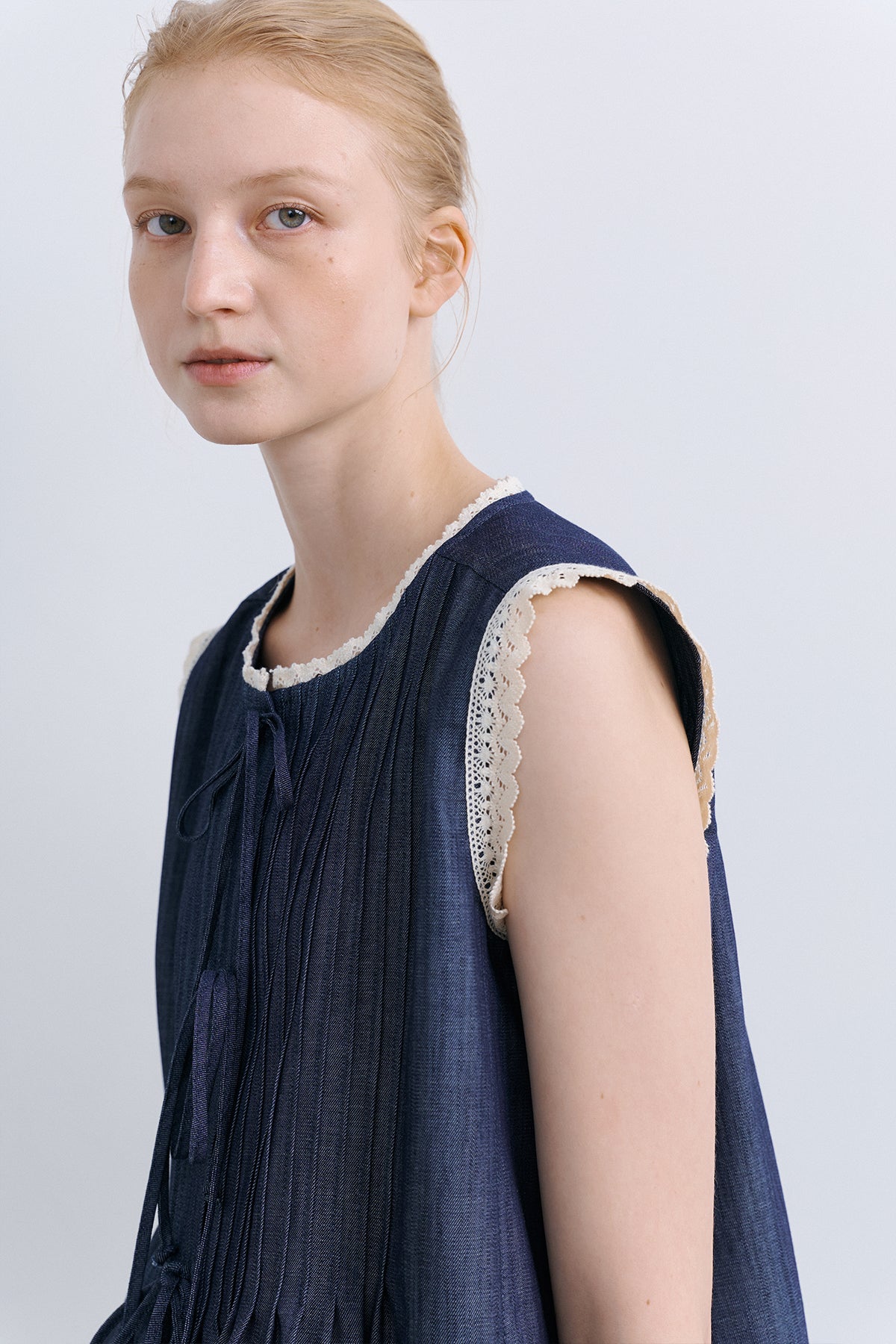 LACED GILET - DENIM