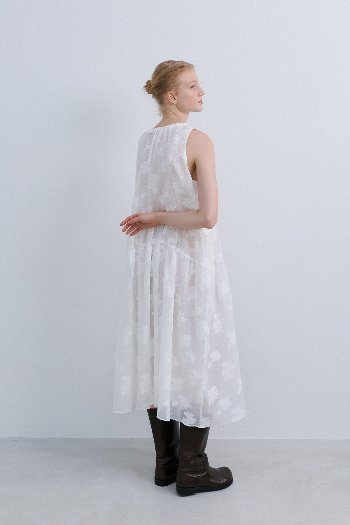 LEAF HALTER DRESS - IVORY