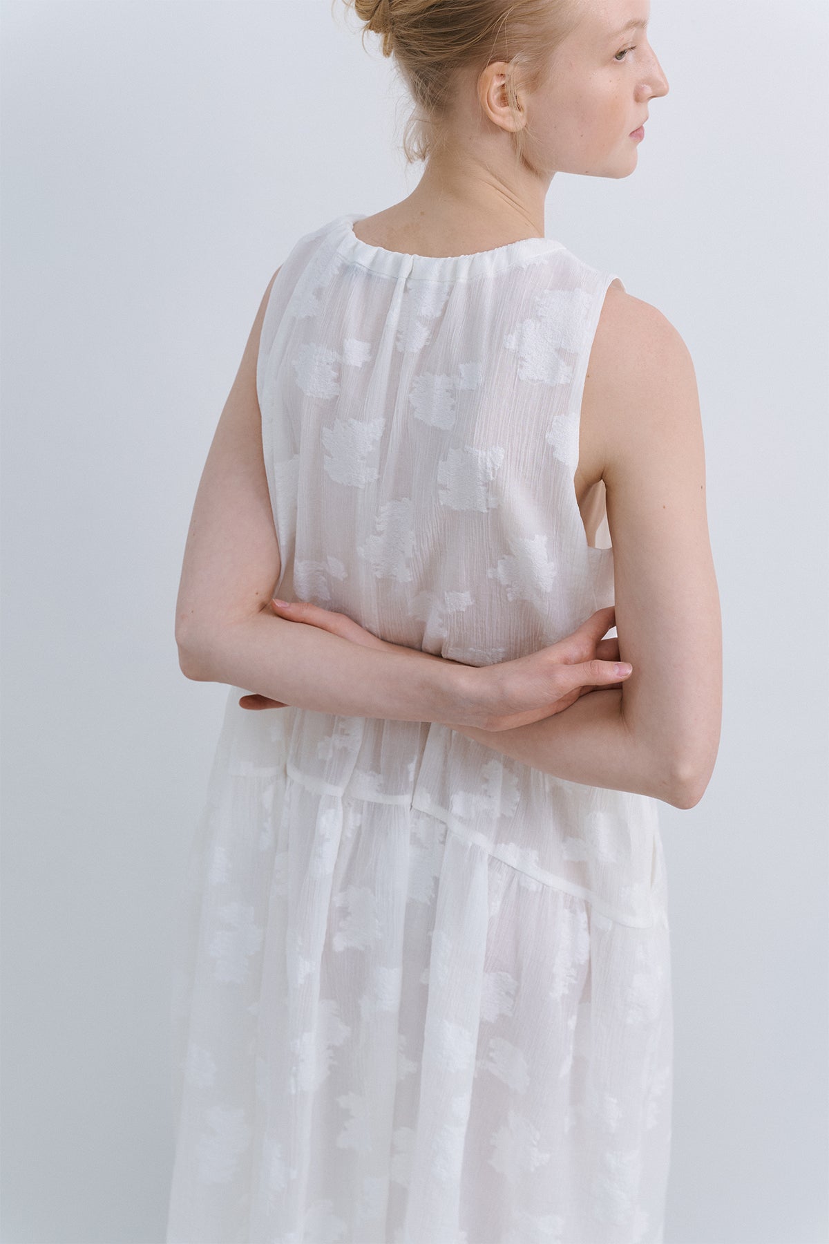 LEAF HALTER DRESS - IVORY