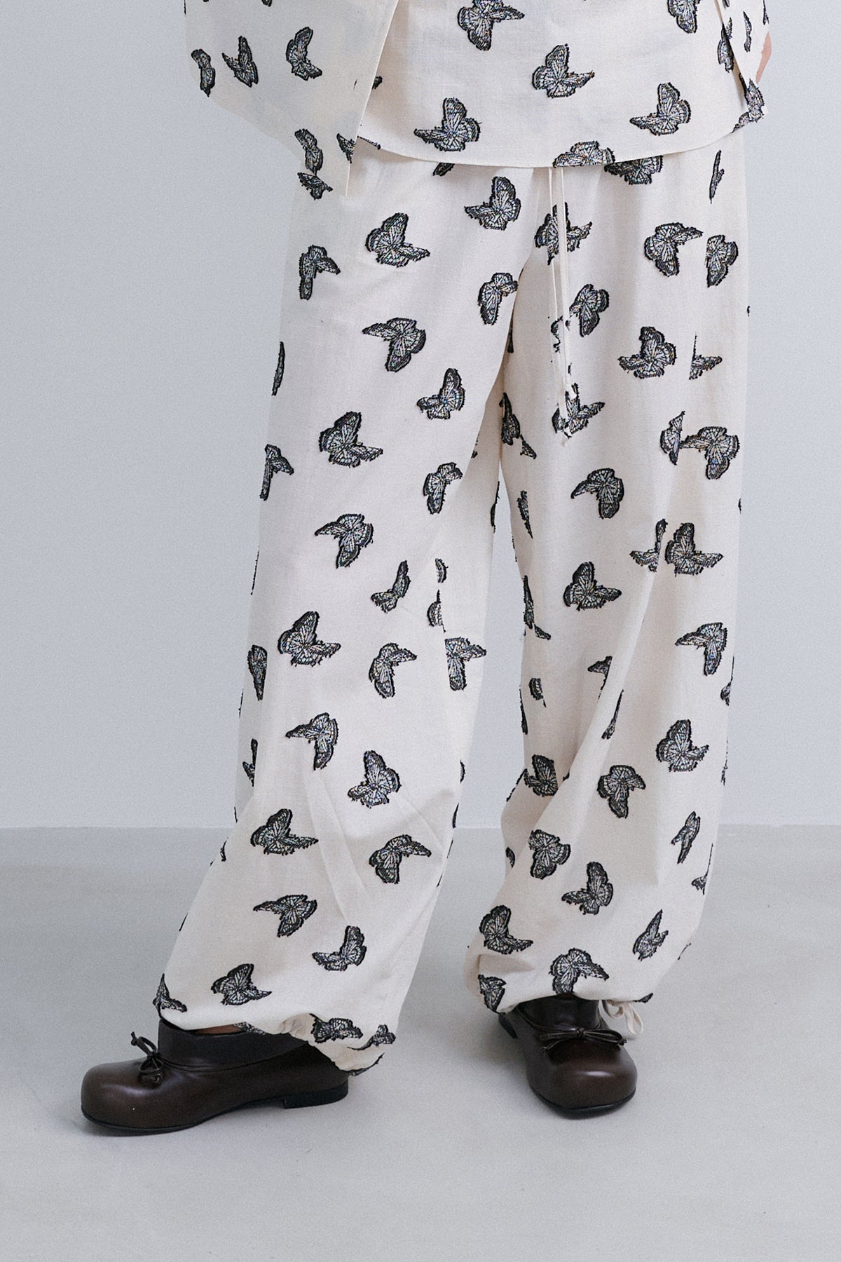 JOGGER PANTS - IVORY